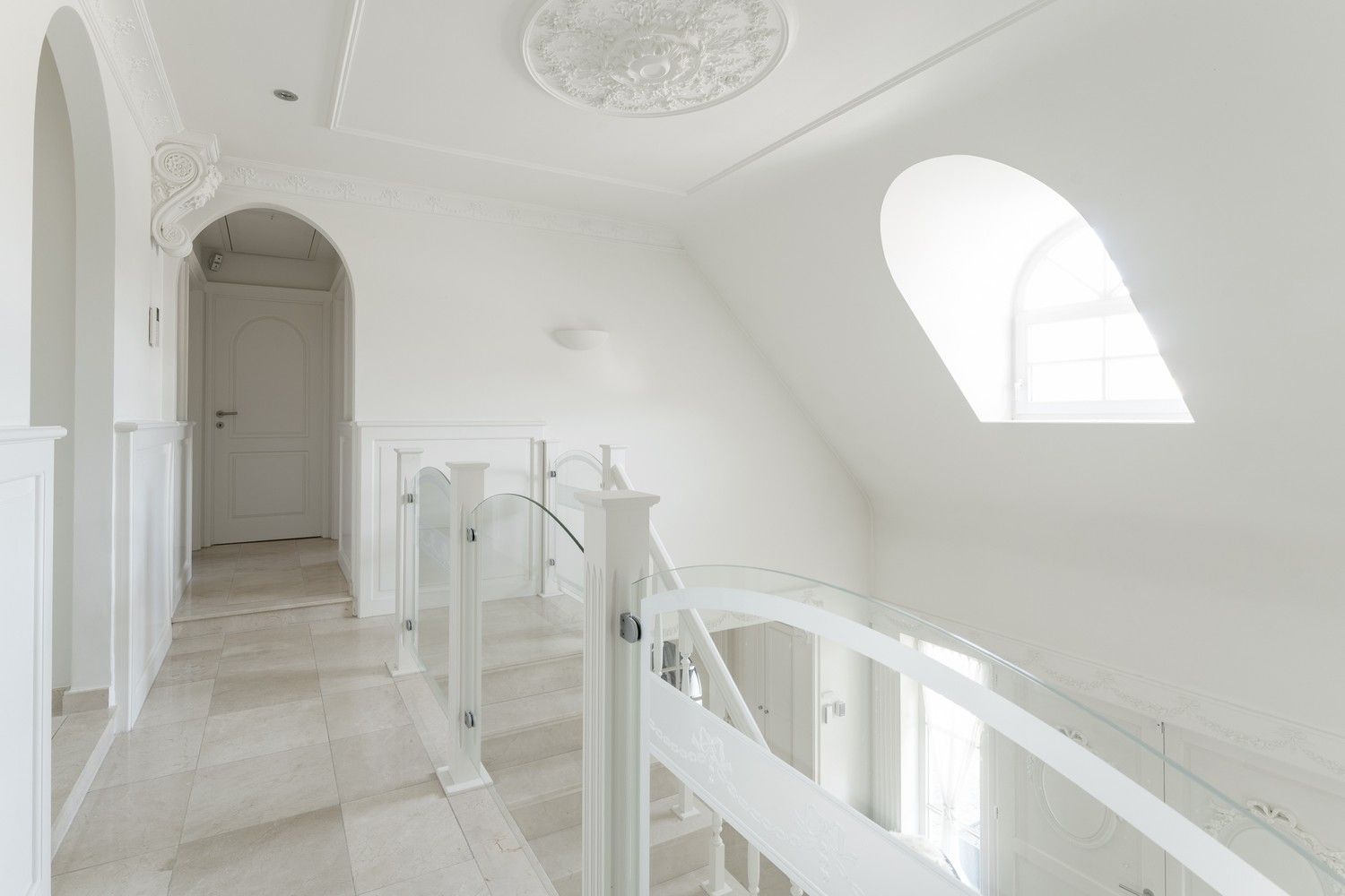 Villa landhuis op een gunstige locatie vlakbij de Nederlandse grens! foto 19