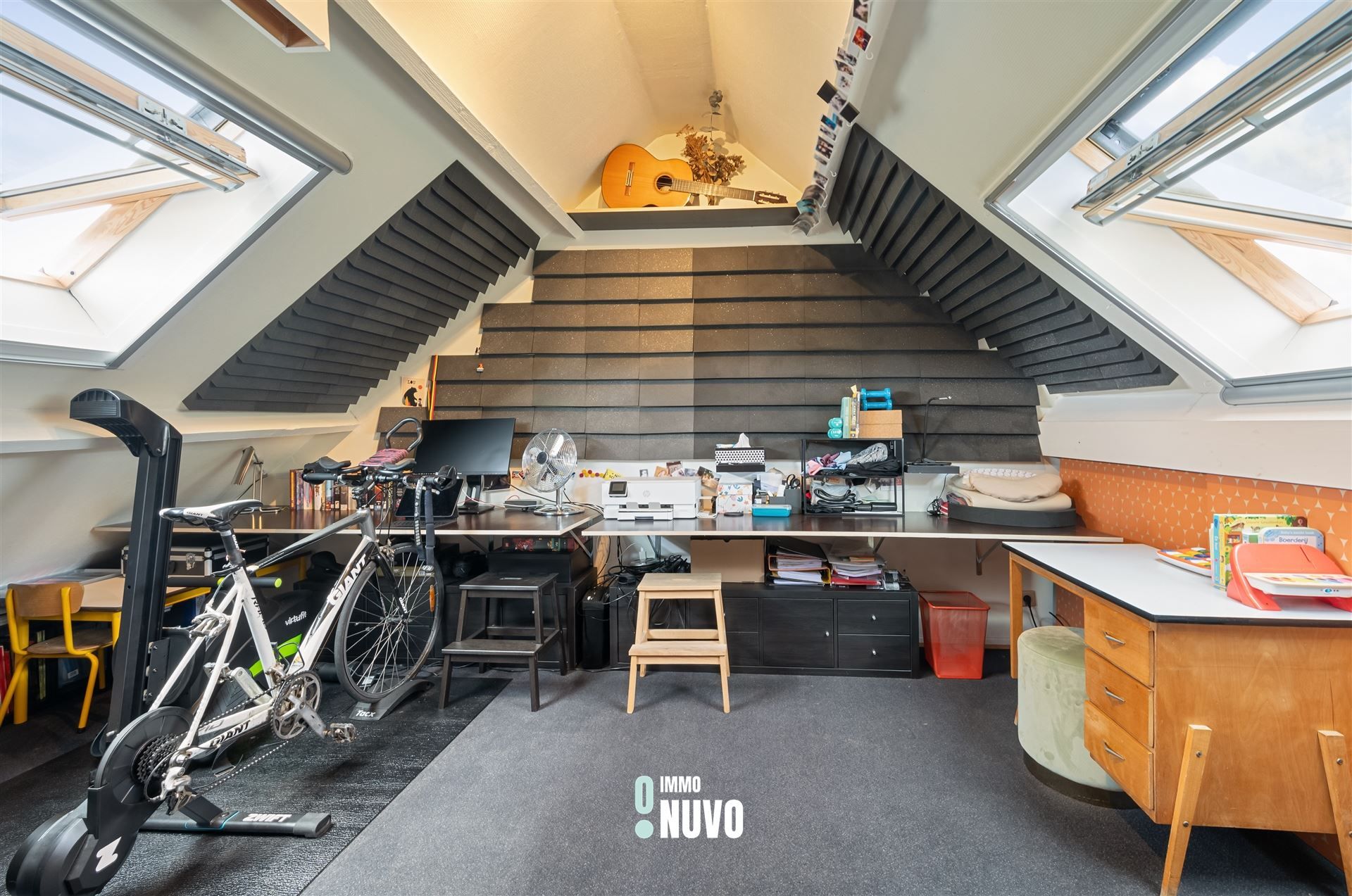 Instapklare lichtrijke woning met tuin foto 11