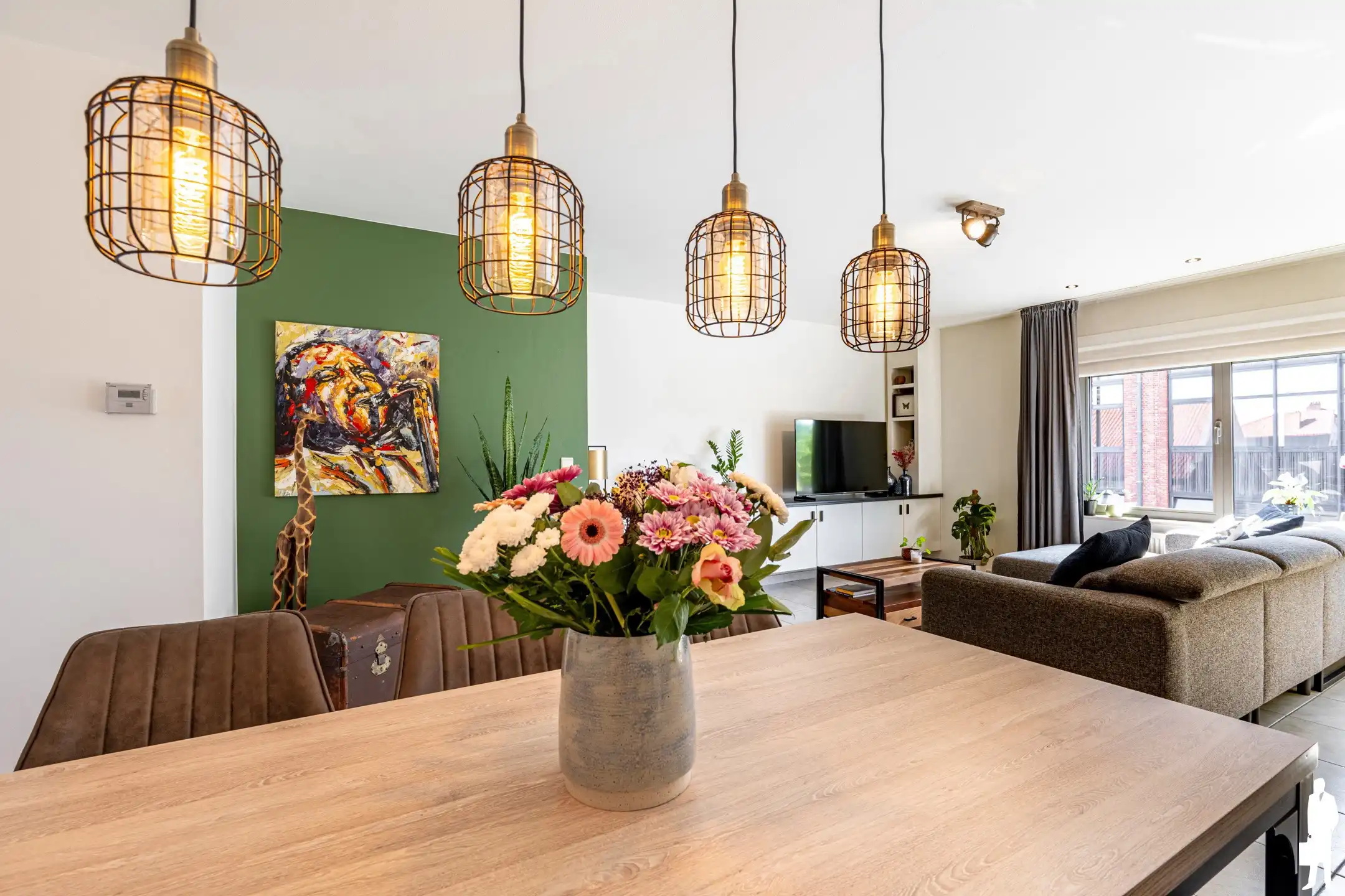 Uitstekend ruim appartement met 2 grote slaapkamers en terras foto 4