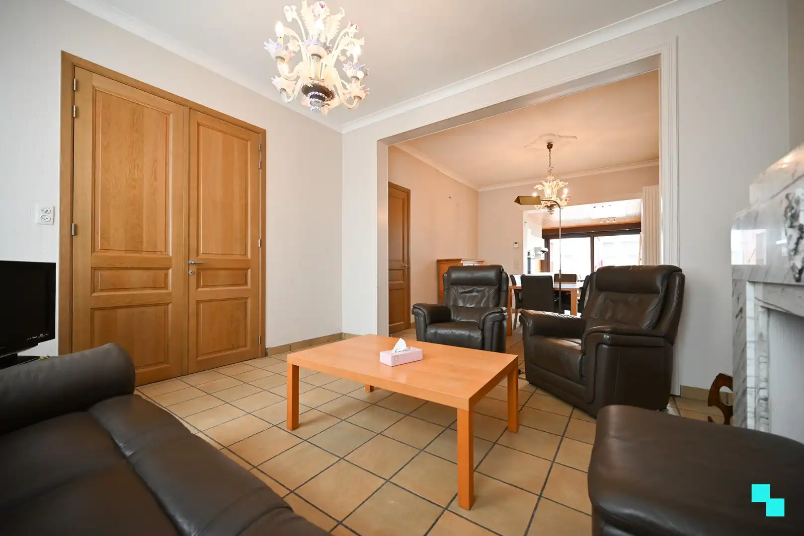 Charmante woning met een doorgedreven energetische renovatie te Izegem foto 2