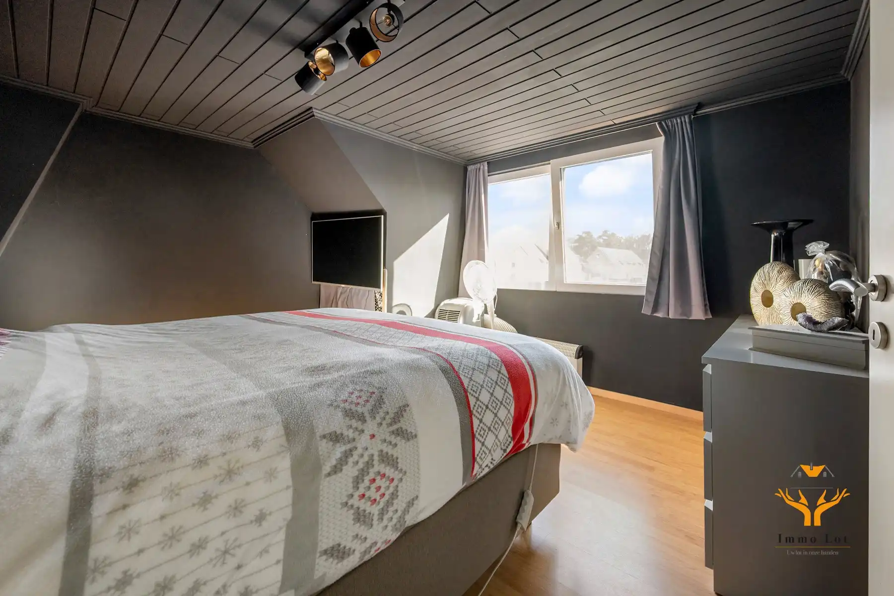 Instapklare woning met zwembad aan het Donkmeer foto 10