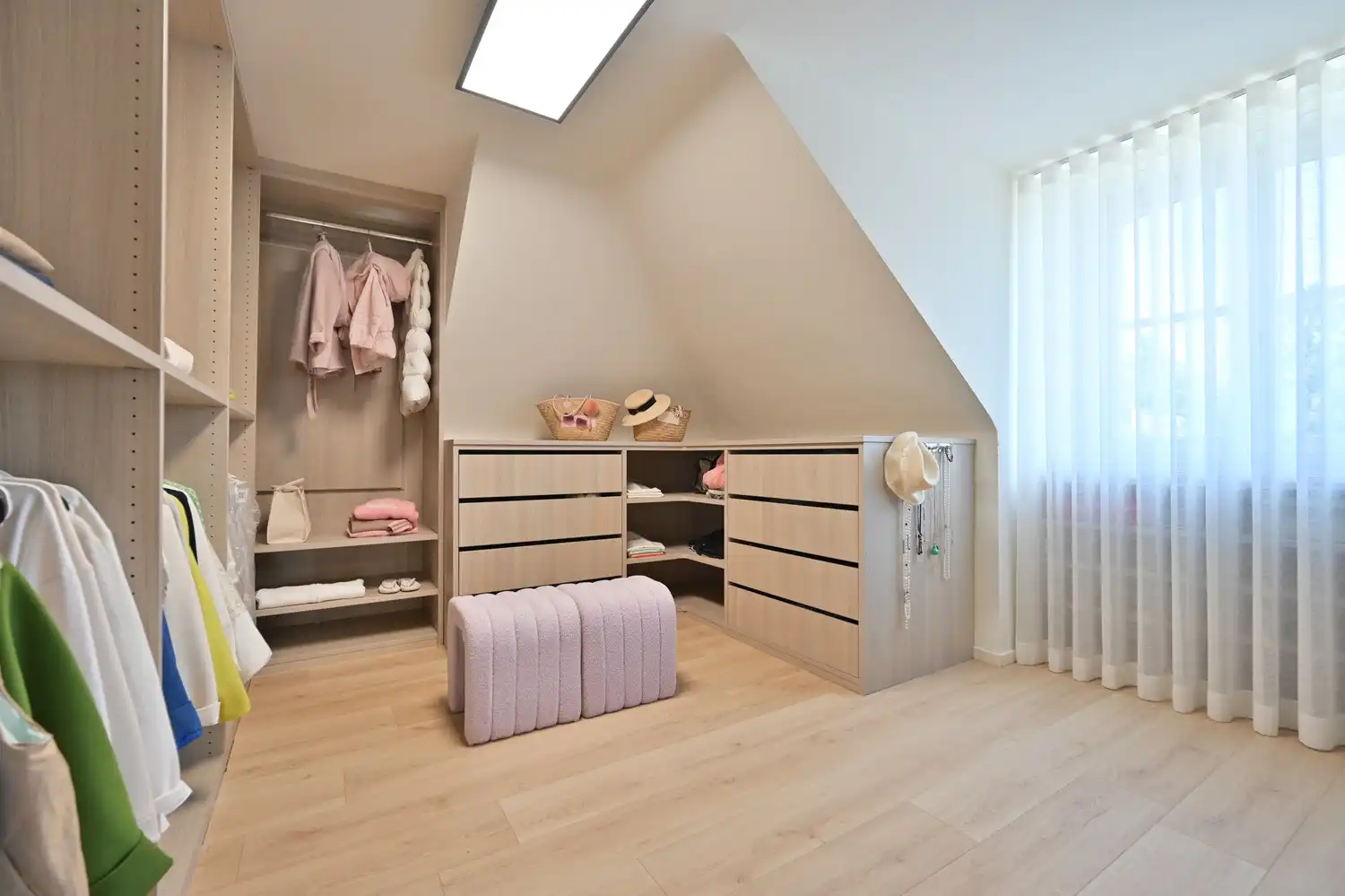 Exclusieve, gerenoveerde villa op toplocatie in residentieel Neerharen foto 30