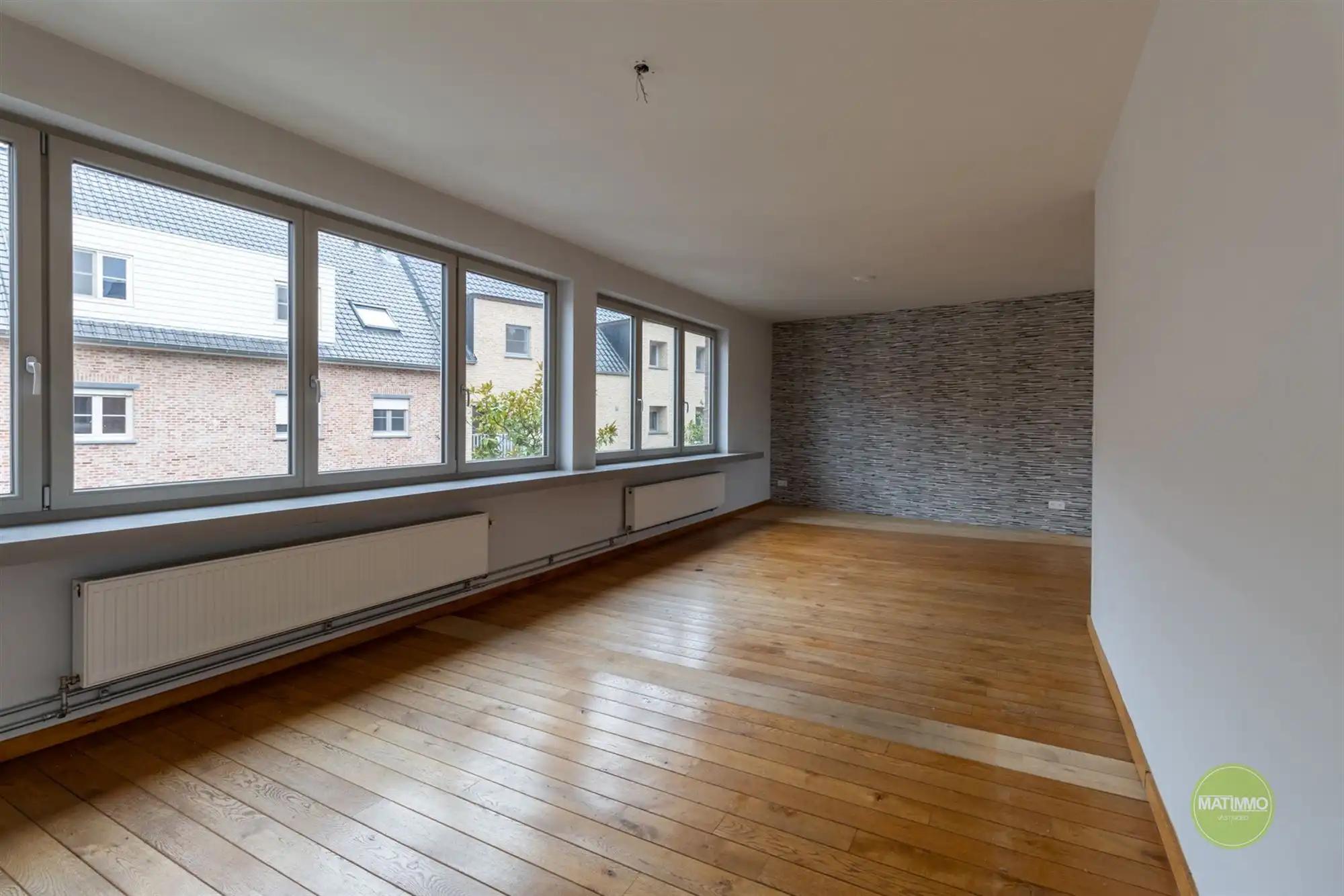 Ruim gerenoveerd duplex appartement met 3 slaapkamers  foto 4