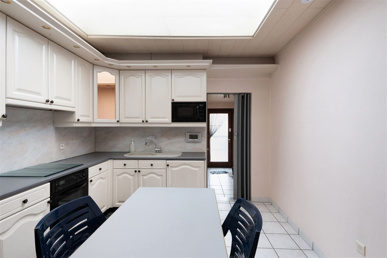 Charmante woning met stadstuin in het hart van Zottegem! foto 6