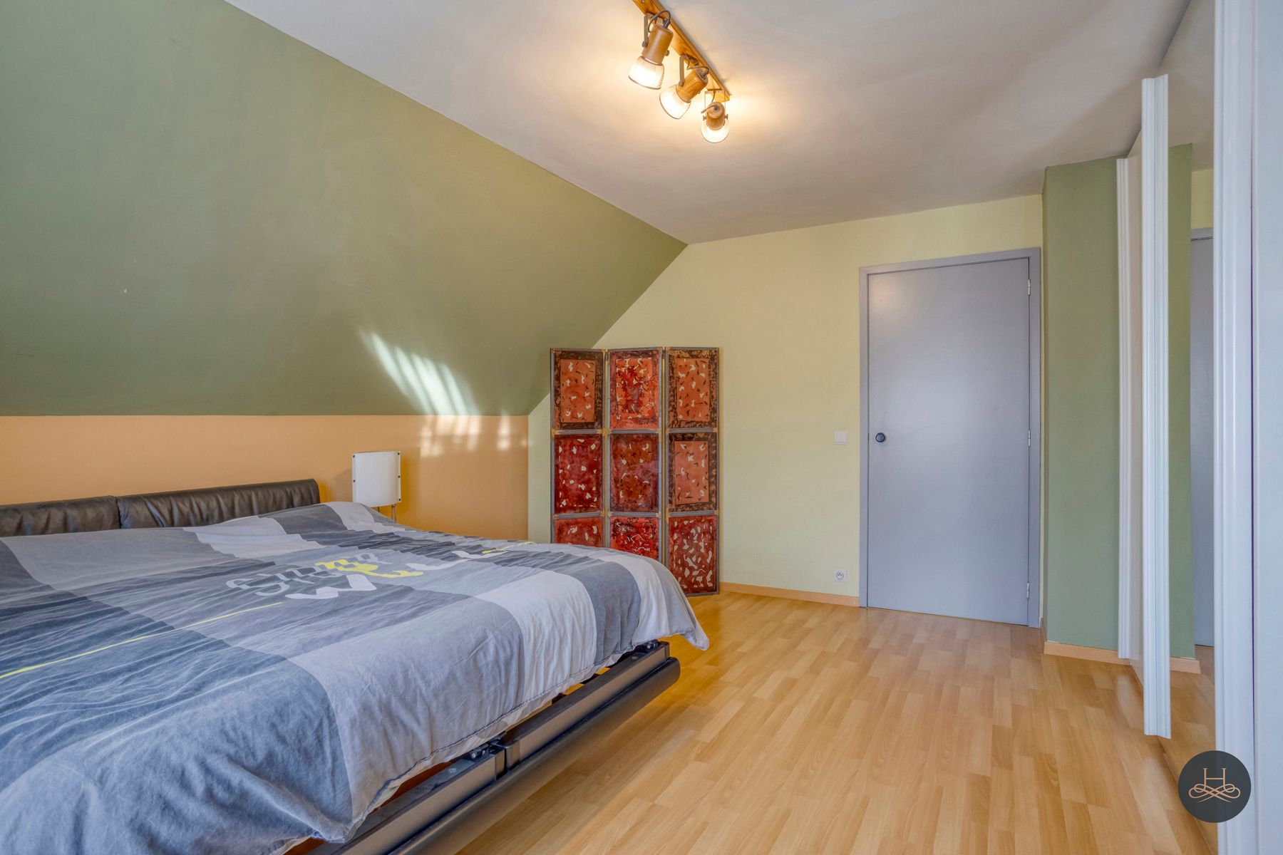 Vrijstaande woning met prachtig aangelegde zuidgerichte tuin foto 14