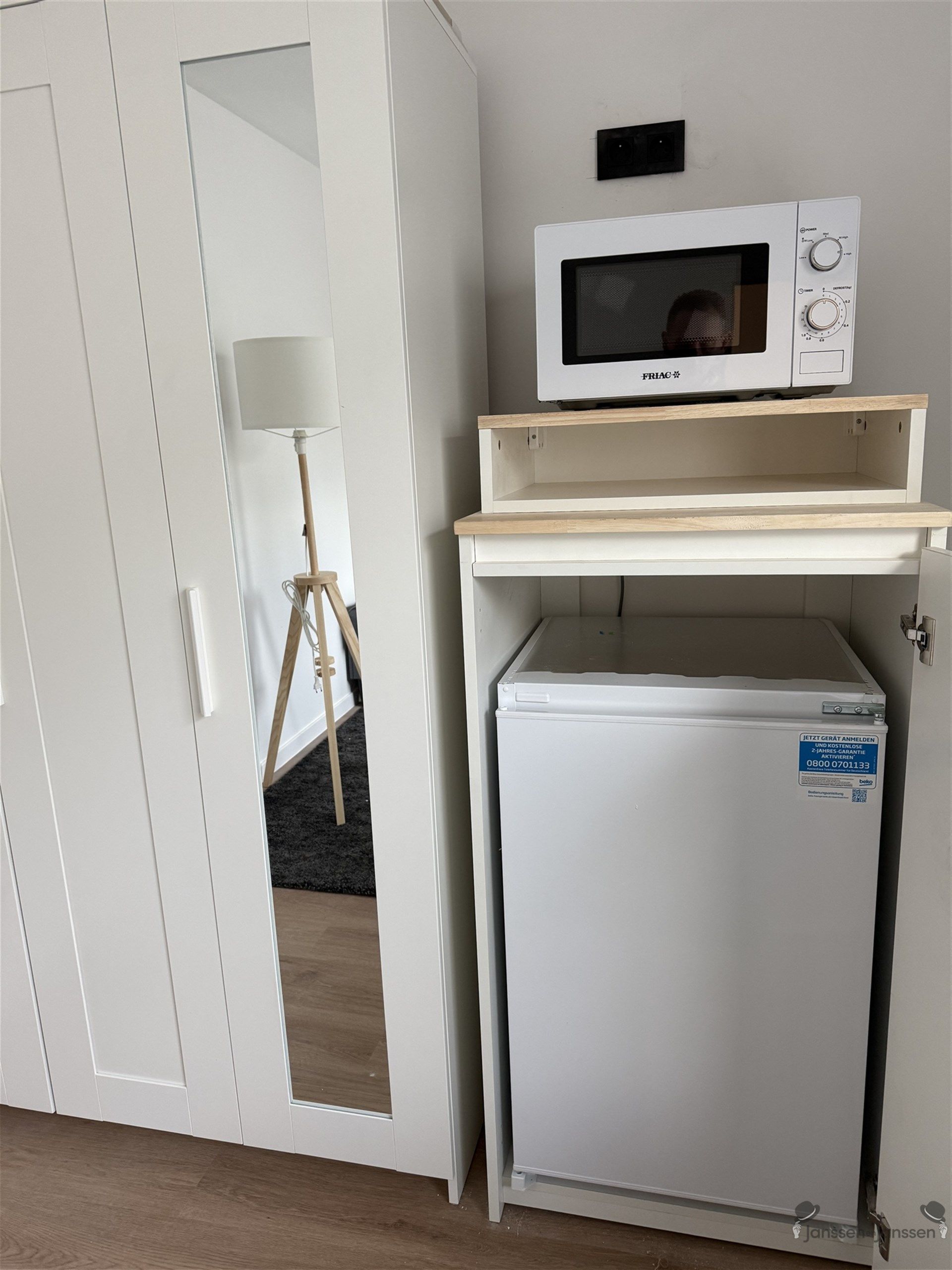 Luxe studentenkamer met eigen sanitair en toegang tot het gemeenschappelijk terras foto 14