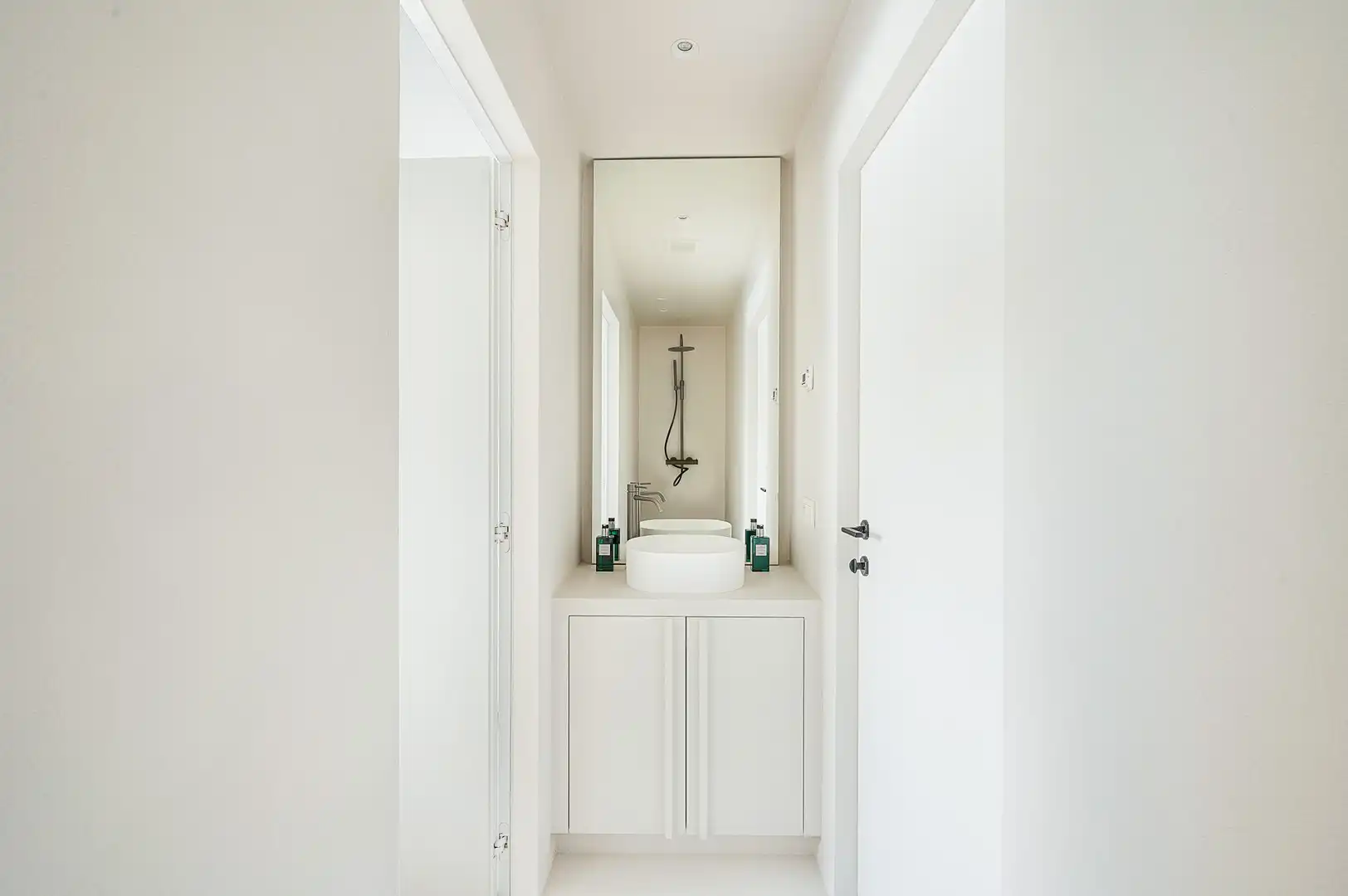 Prachtig gerenoveerde villa, rustig gelegen in een residentiële omgeving aan de rand van Knokke. foto 22
