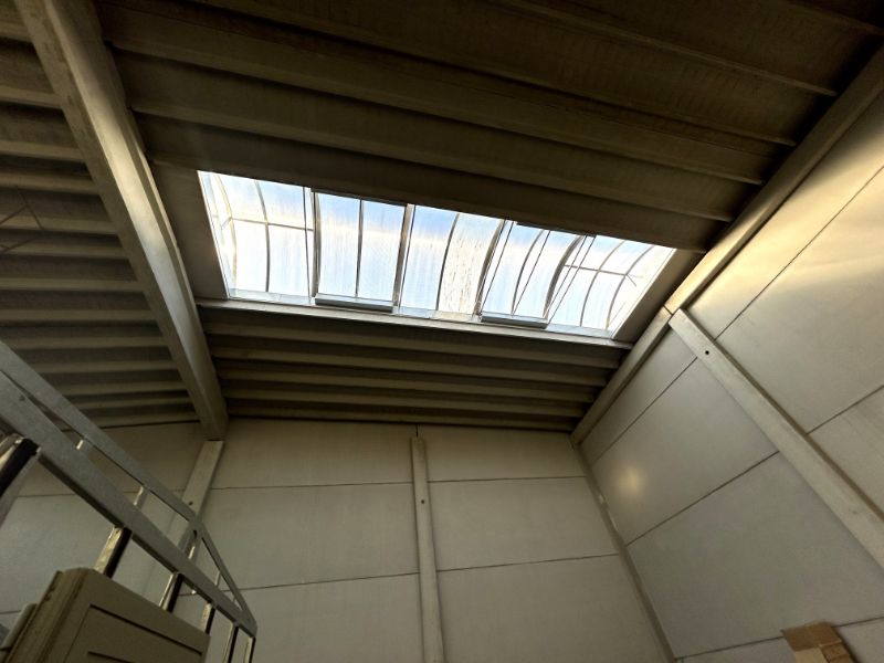 Recent magazijn van 216 m² op toplocatie in Sluis Eke foto 5