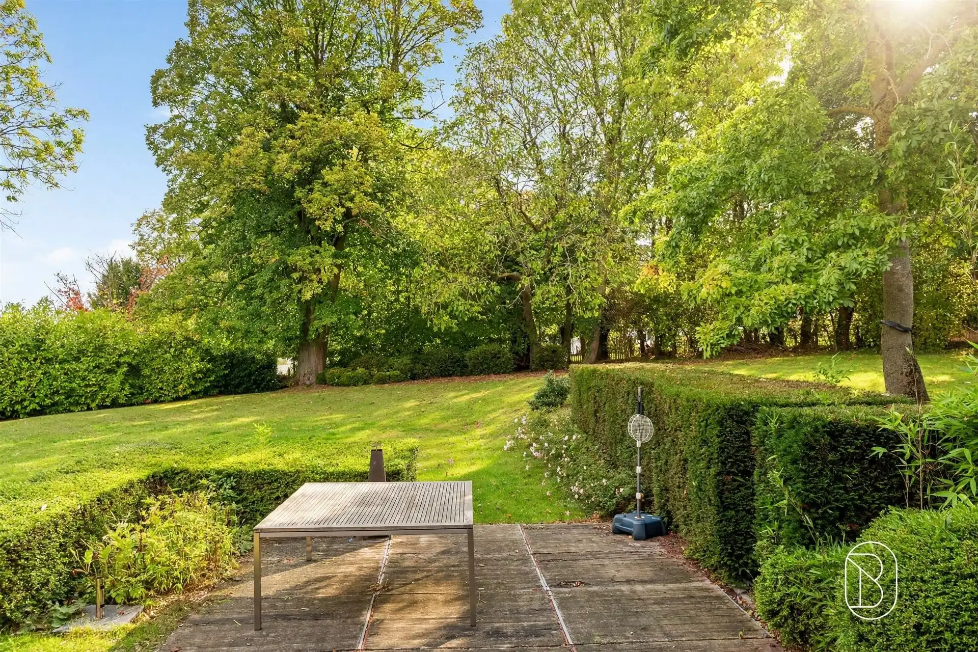 Ruime moderne villa met 6 slpk & prachtige tuin op 2200M2 foto 5