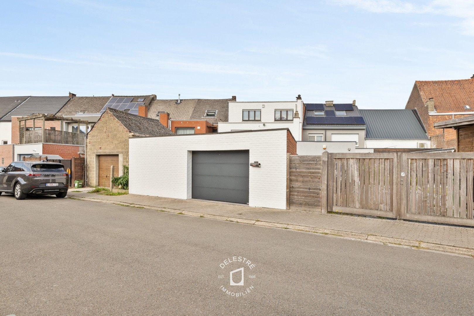 SOLIDE (HANDELS)WONING MET GARAGE BRUSSELBAAN foto 5