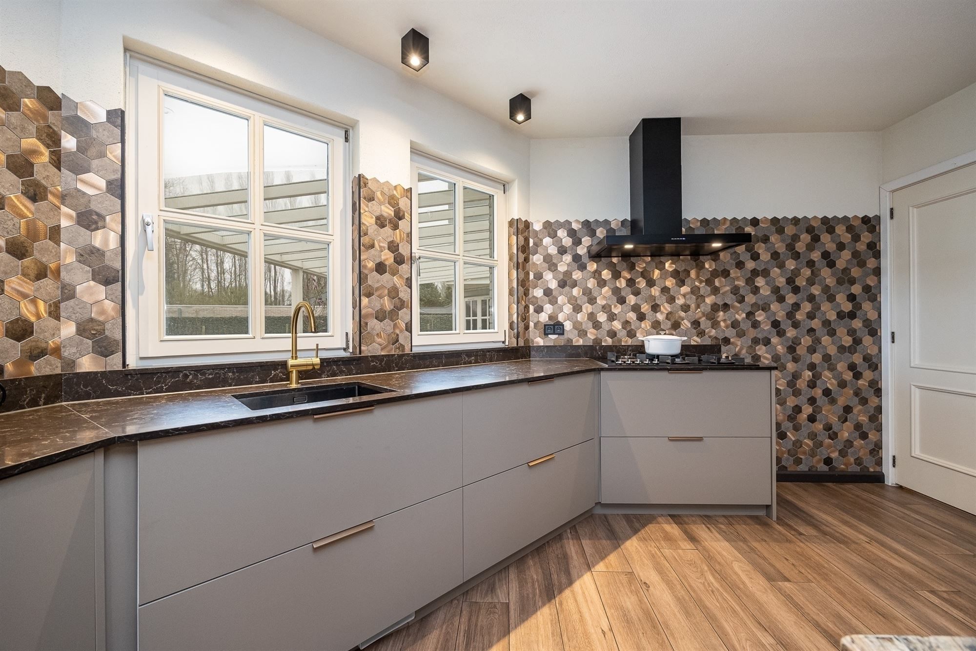 Moderne vrijstaande woning met royale tuin  foto 14