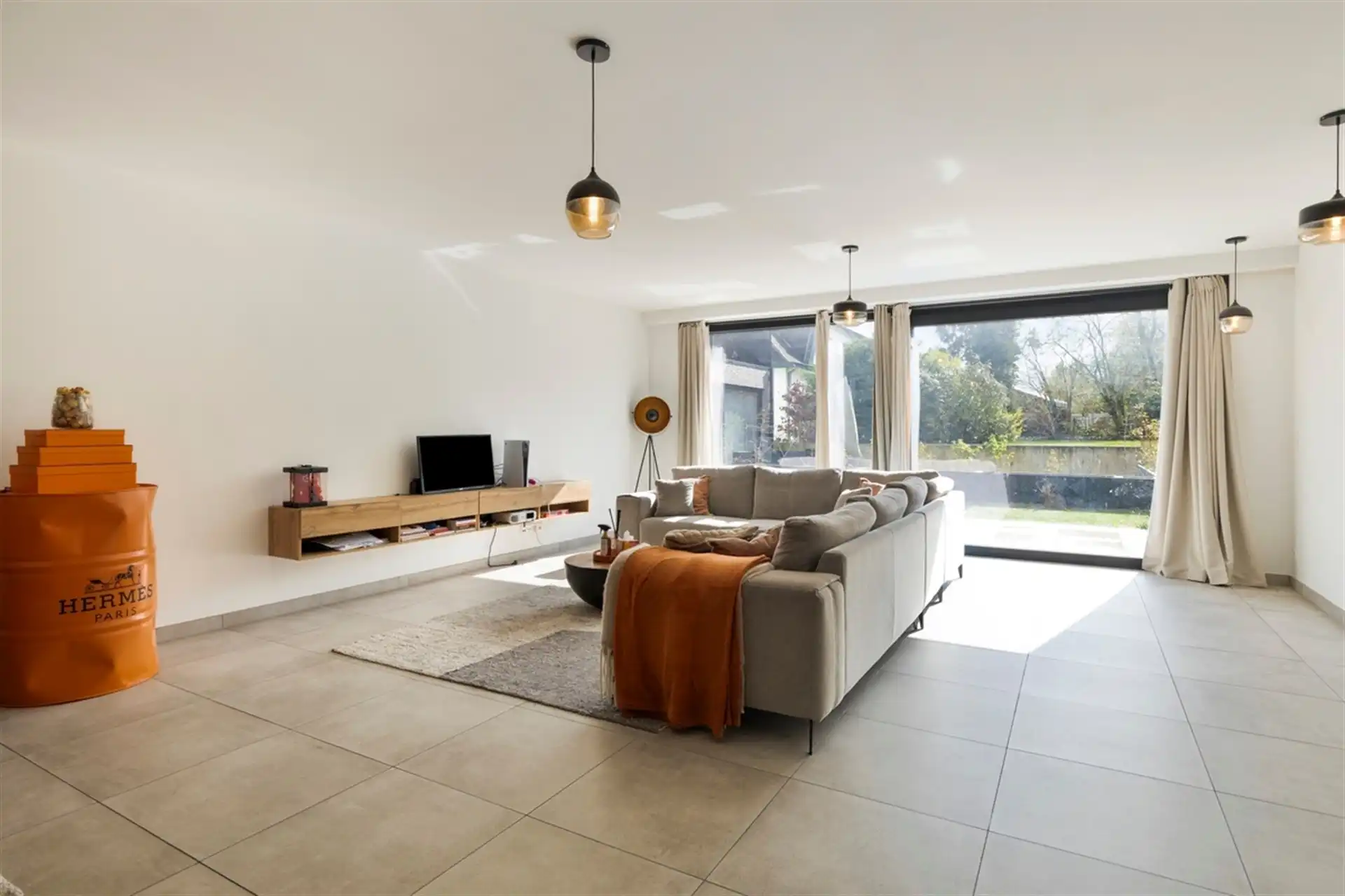 Gelijkvloers appartement met groot terras en tuin foto 3