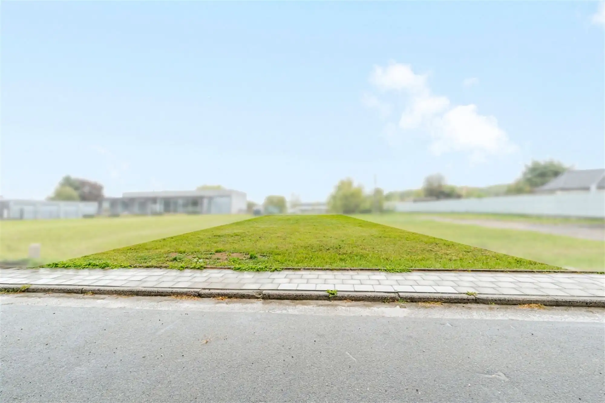 Perceel BOUWGROND van 547m² voor HALF OPEN BEBOUWING foto {{pictureIndex}}