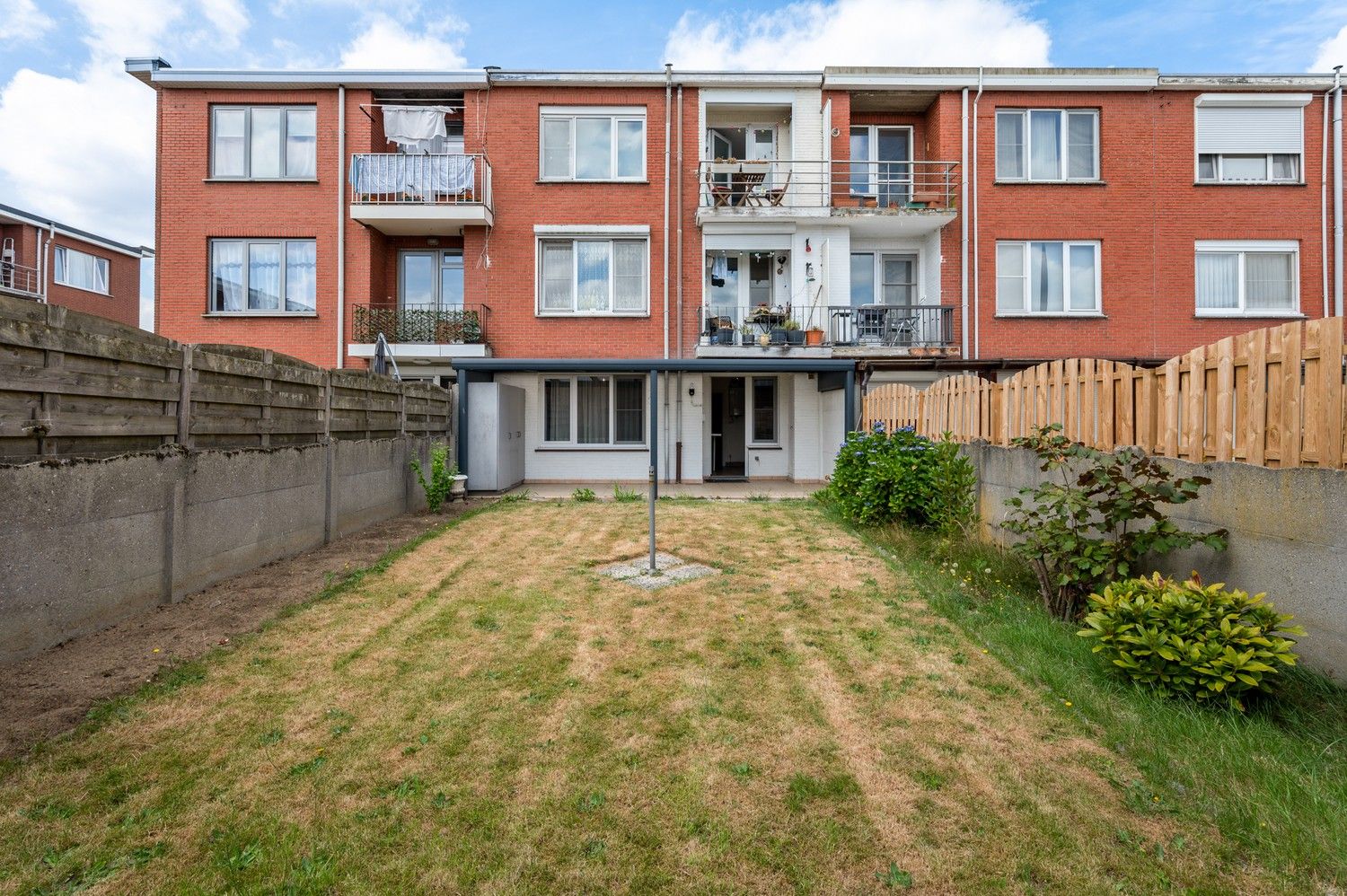 Gelijkvloers appartement met grote tuin in Deurne foto 14