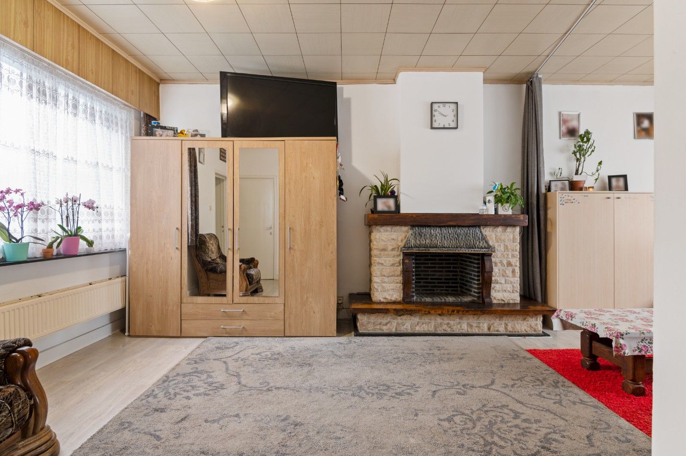 Te renoveren woning met 3 slpk. en tuin foto 5
