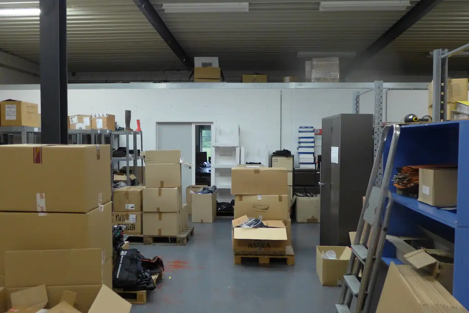 Bedrijfsgebouw +/- 1.397m² foto 29