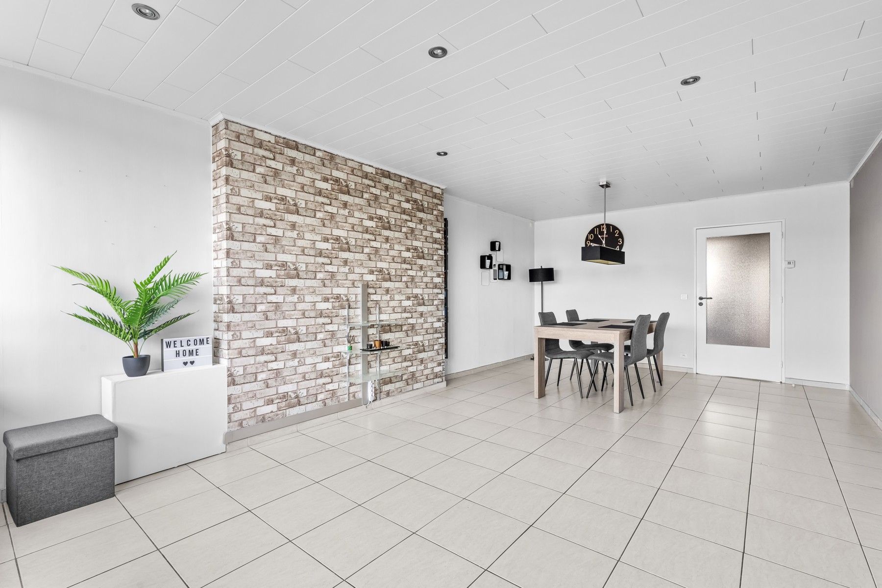 Instapklaar appartement met garage en terras in Deinze. foto 5