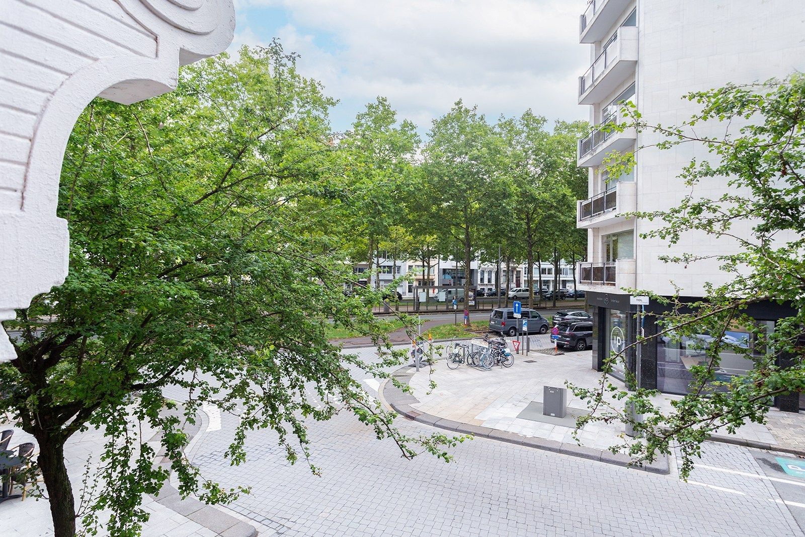 Luxueuze renovatie met tuin op toploctie foto 24