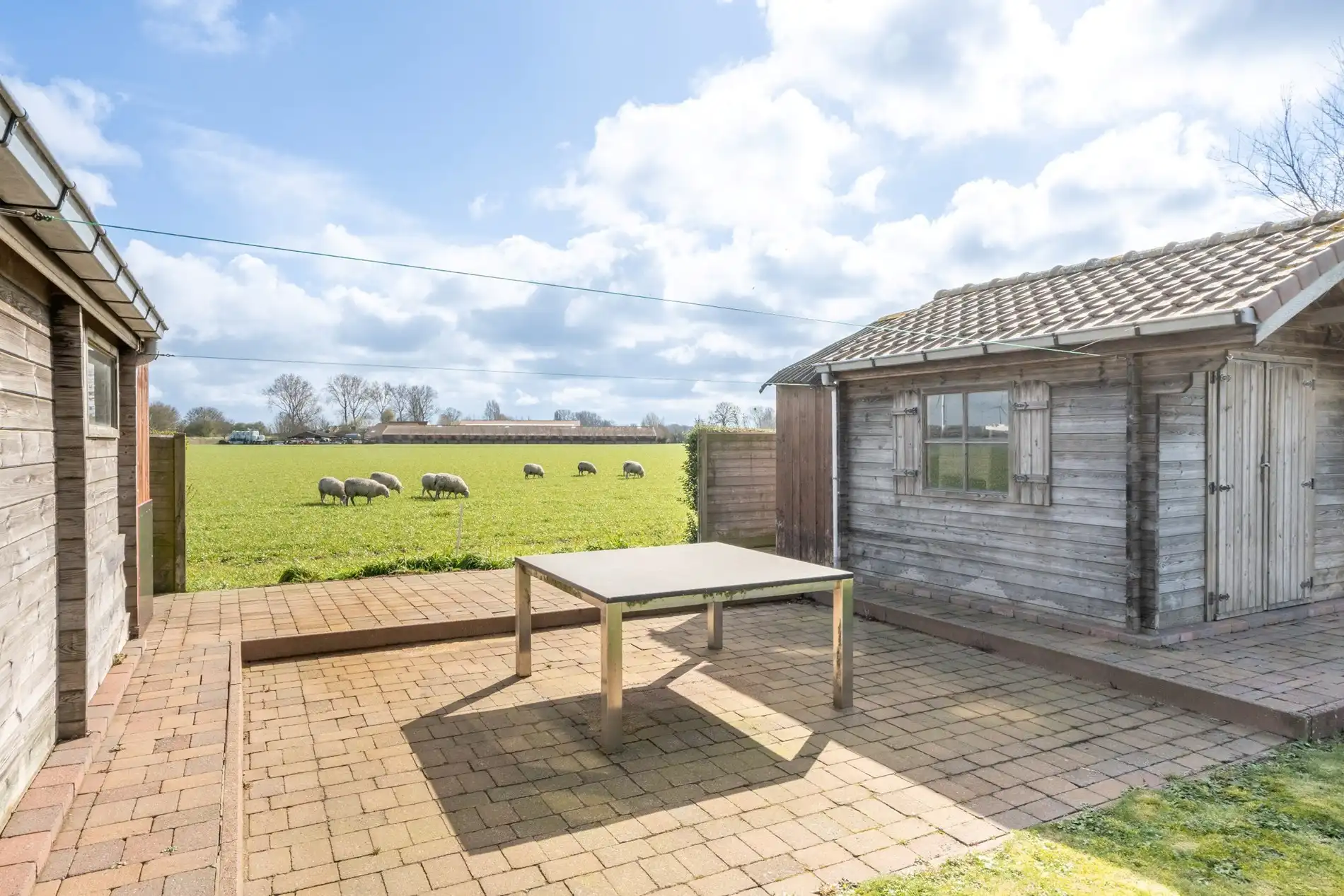Rustig gelegen bungalow op 847 m² grond te Zwankendamme foto 2