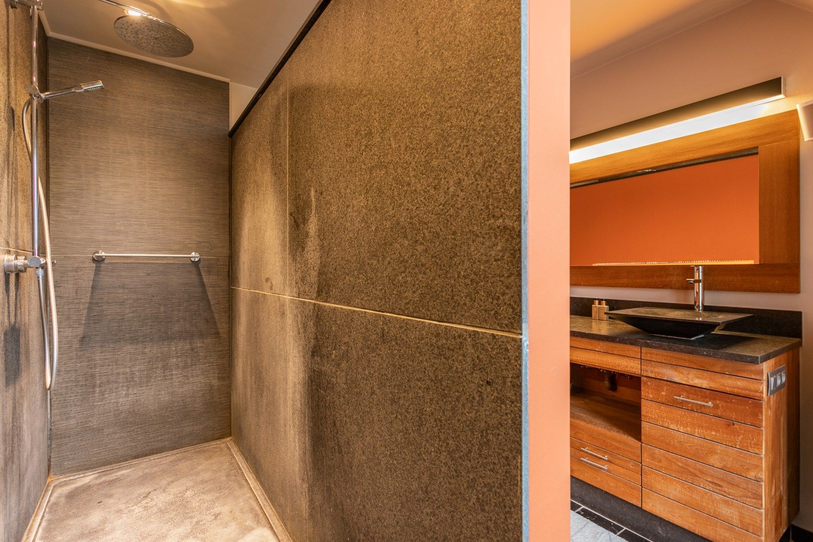 Instapklare woning met 3 slpk, garage en tuin te Pajottegem foto 16