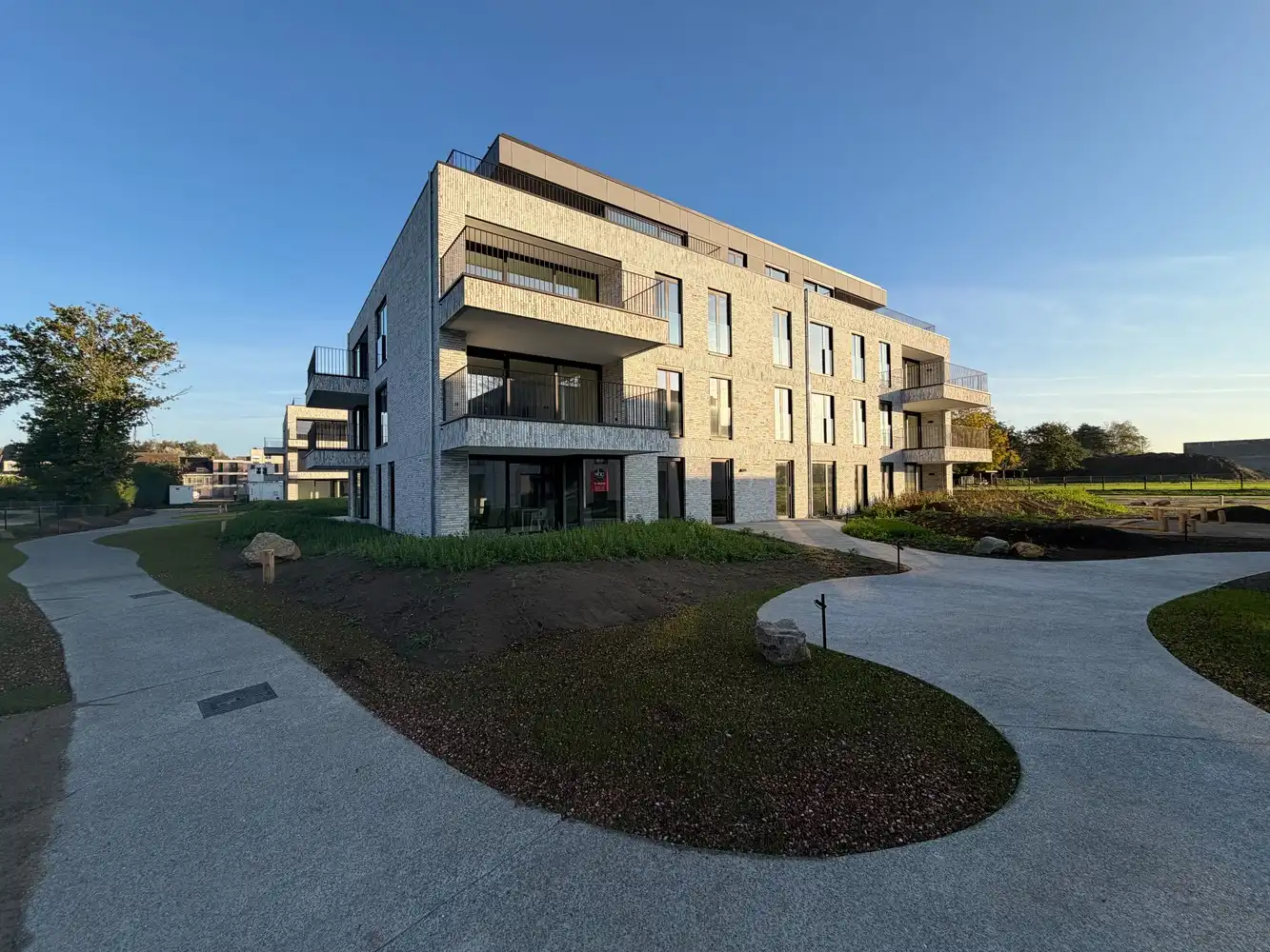 Gelijkvloers appartement met 2 slaapkamers in het centrum van Zonhoven foto 9