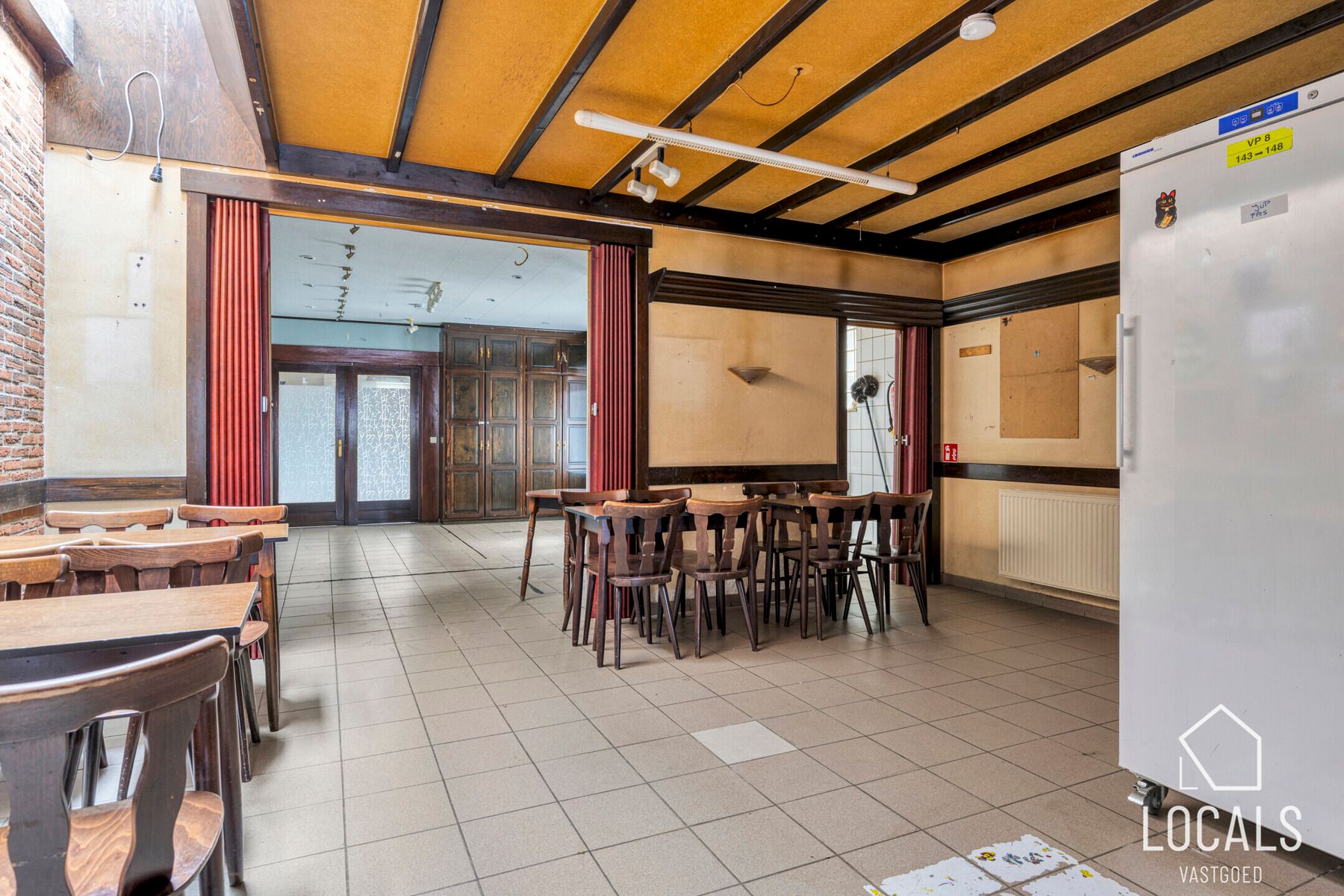 Handelsgelijkvloers met bovenliggend duplexappartement foto 4