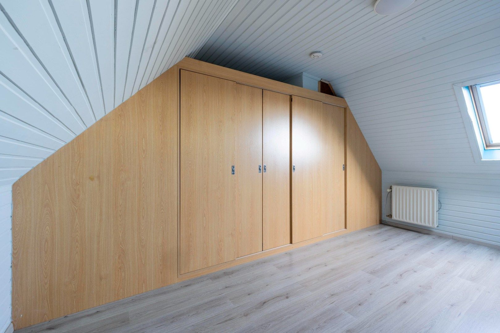 Super gezellig duplex app met 1 slk, klein terrasje en autostaanplaats  foto 9