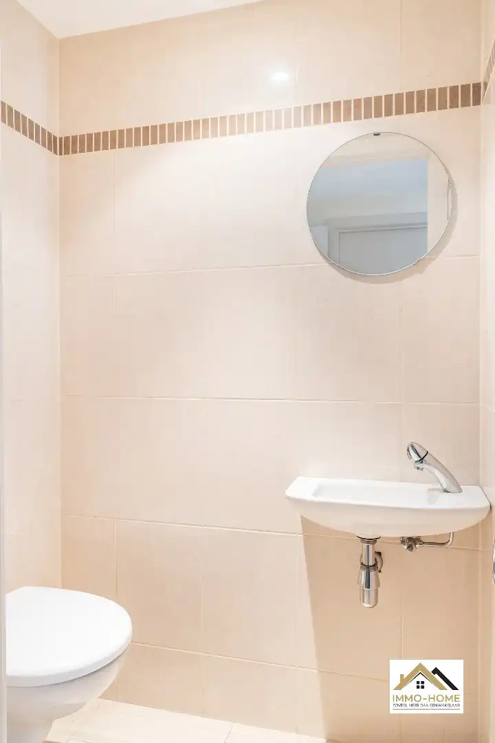 Instapklaar ruim appartement met autostaanplaats foto 15