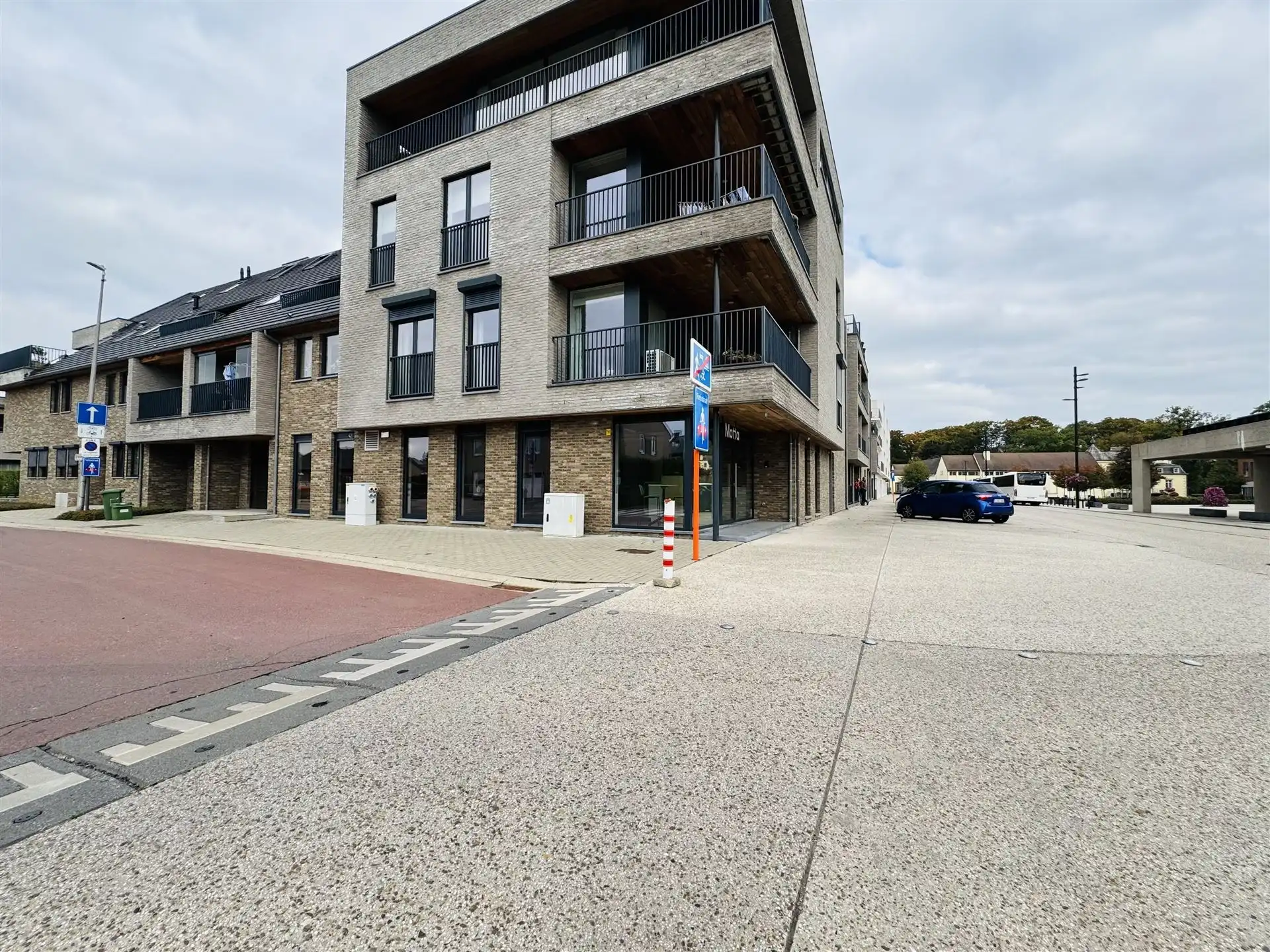 Volledig ingerichte handelszaak! foto 18