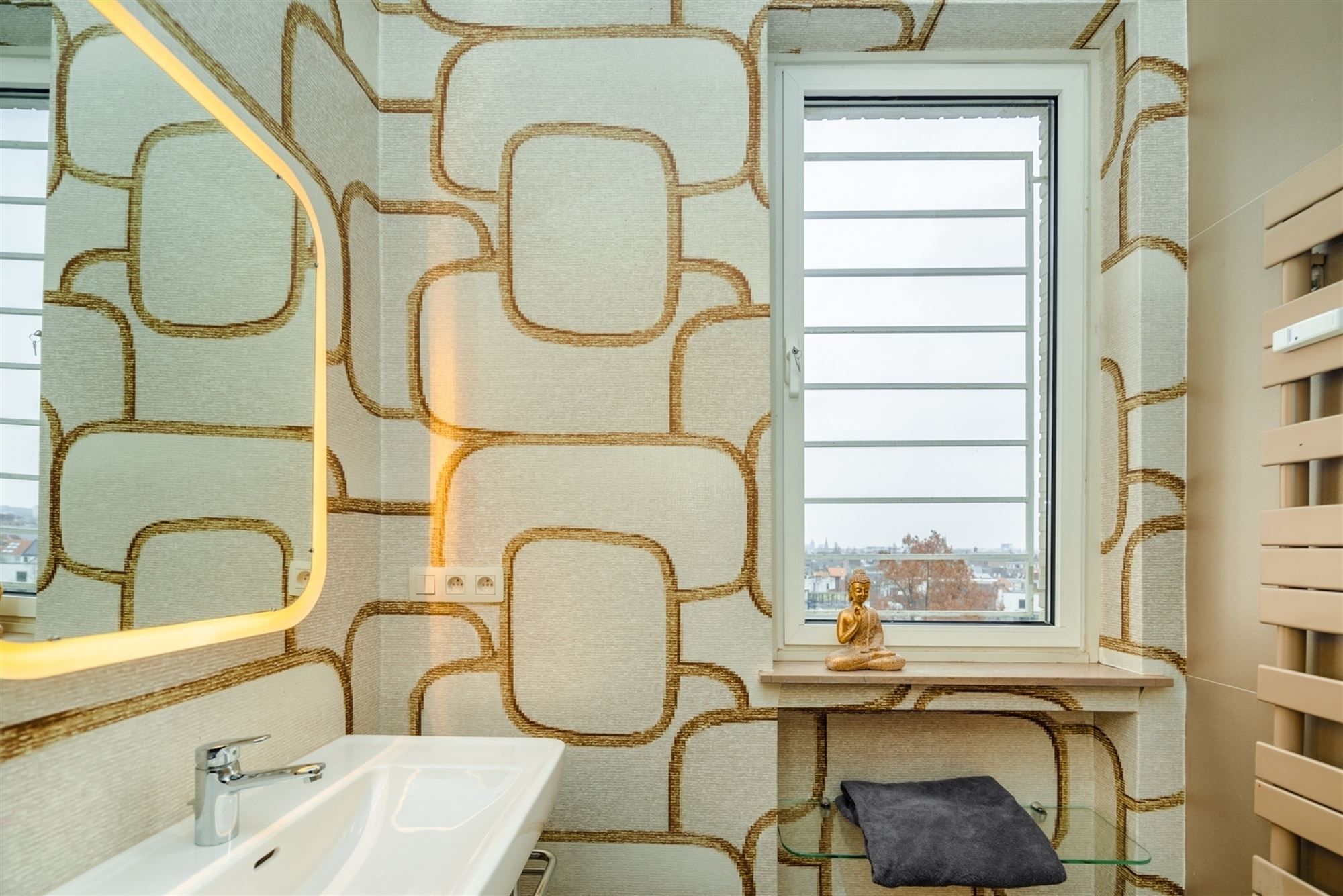 Penthouse met panoramisch terras nabij het Harmoniepark foto 27