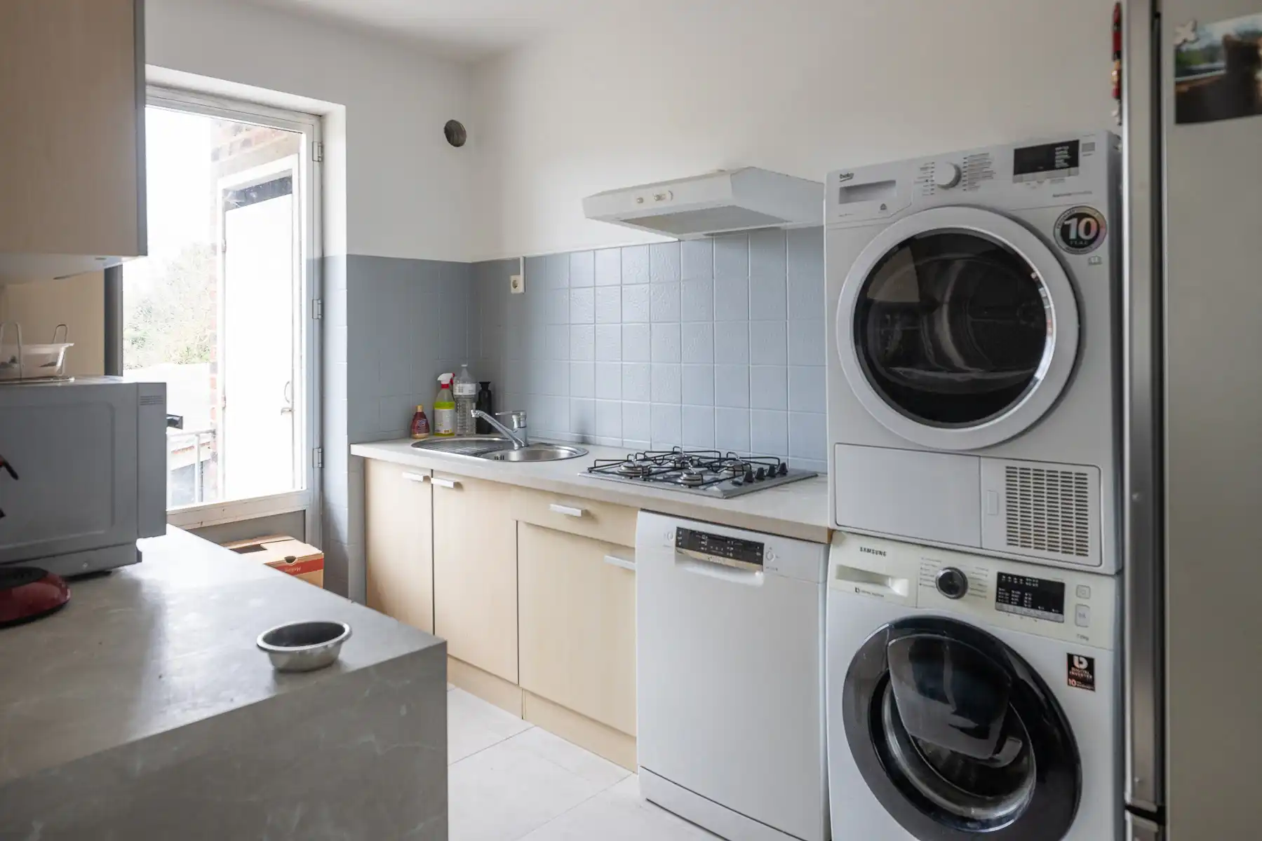 Ruim appartement met 2 slaapkamers en balkon foto 9