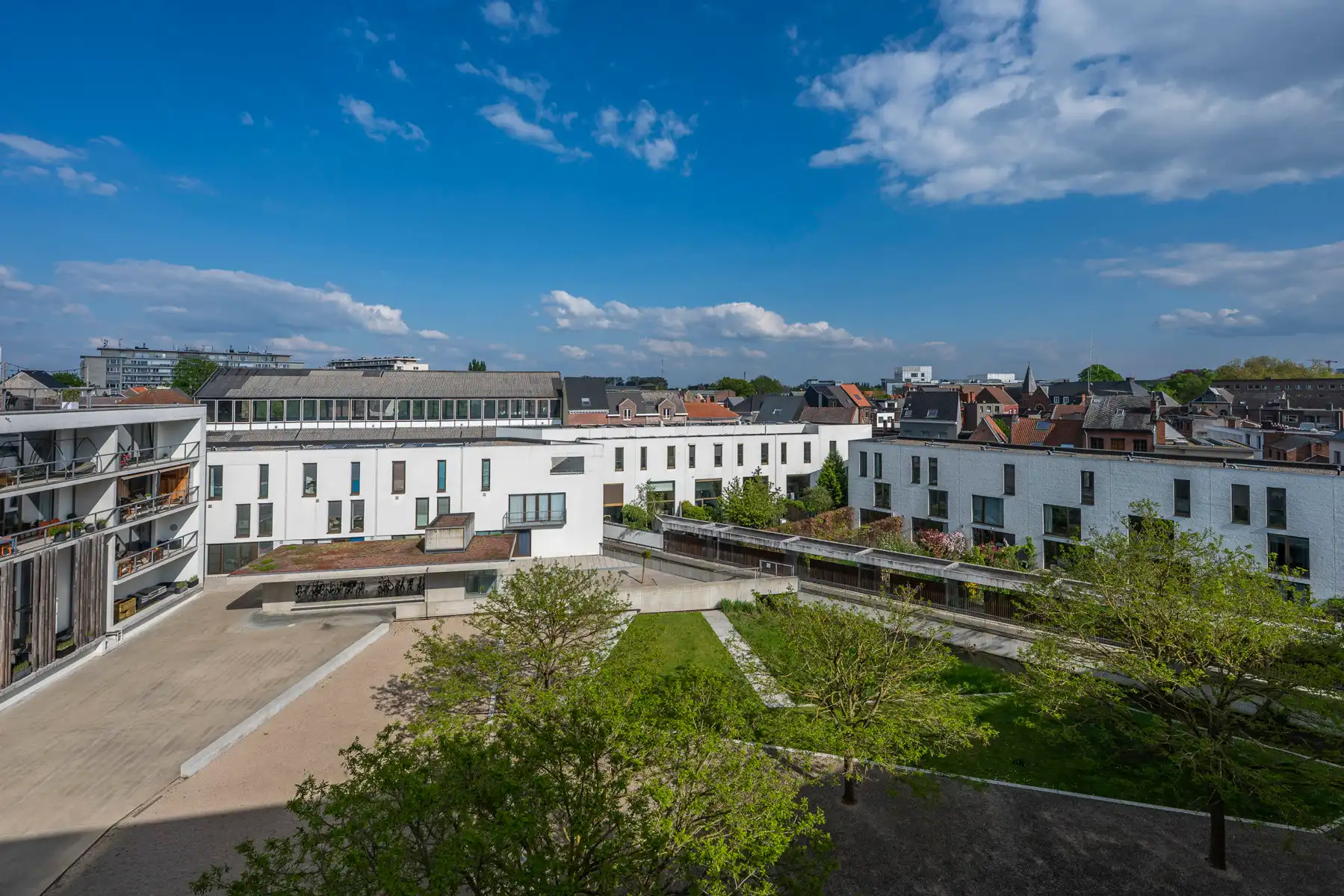 Penthouse met heerlijk terras in het gegeerde Clarenhof foto 2