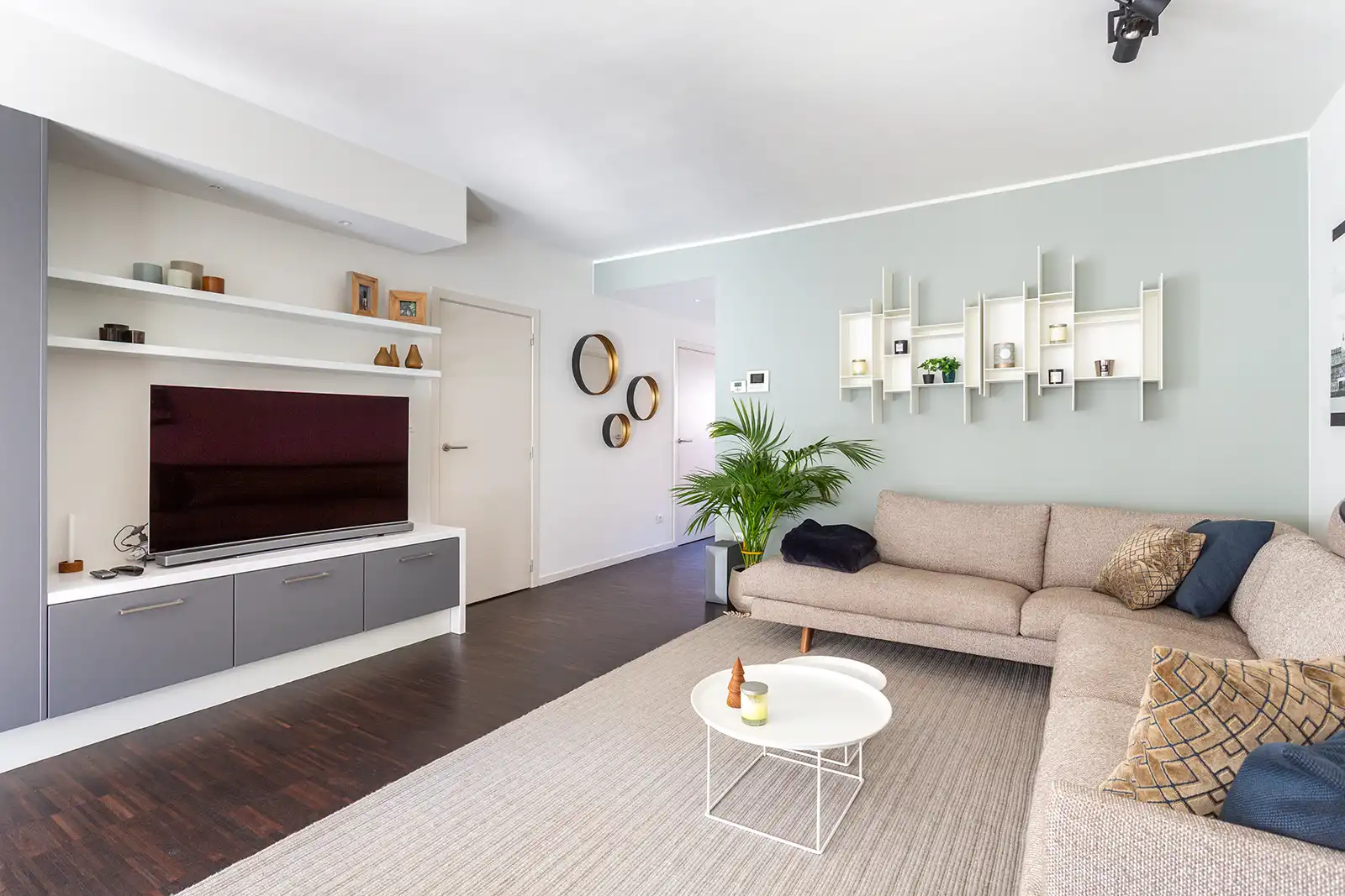 Luxueus en gemeubeld appartement met twee terrassen en parking op het Zuid foto 5