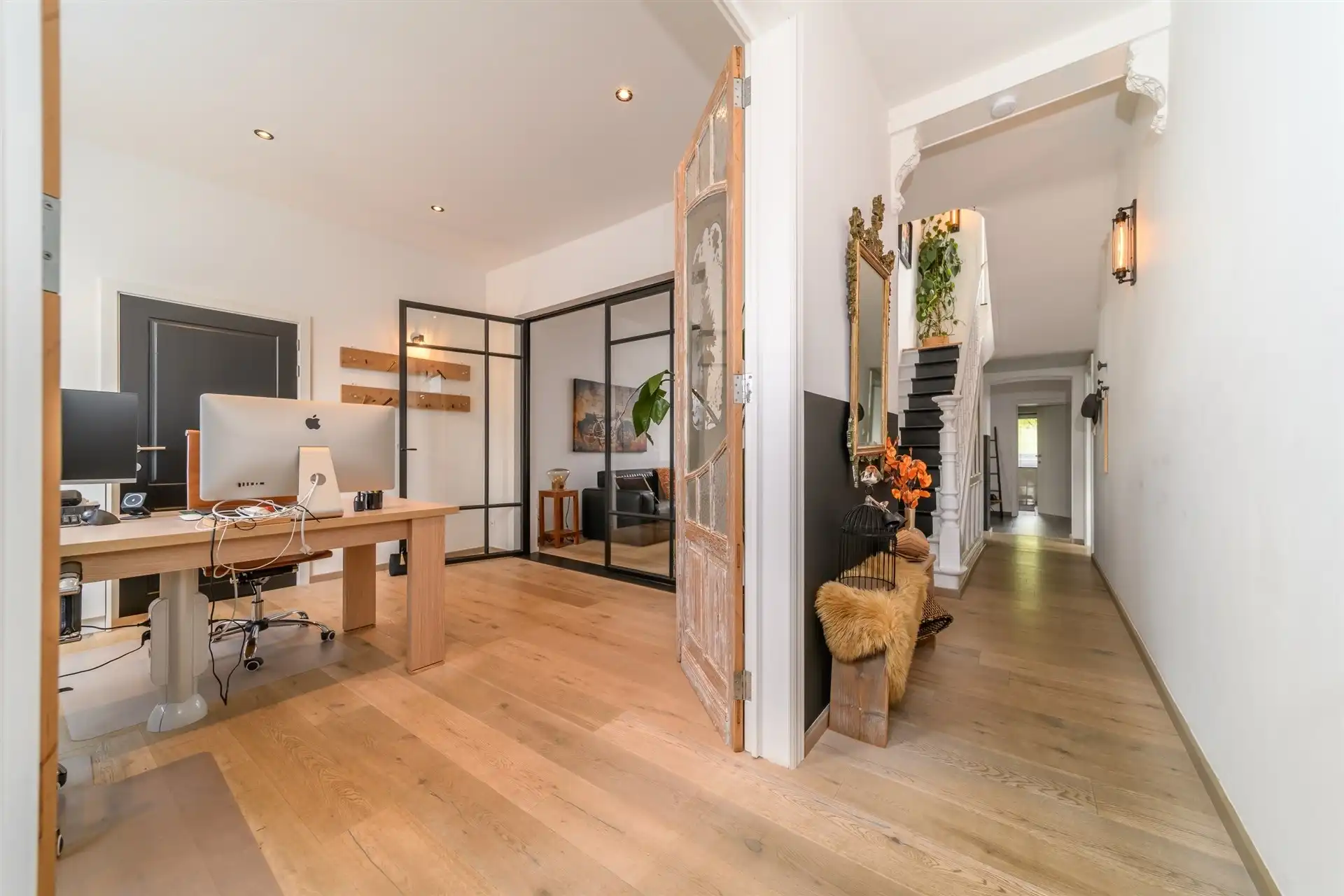 Ruime en instapklare woning met tal van mogelijkheden foto 3