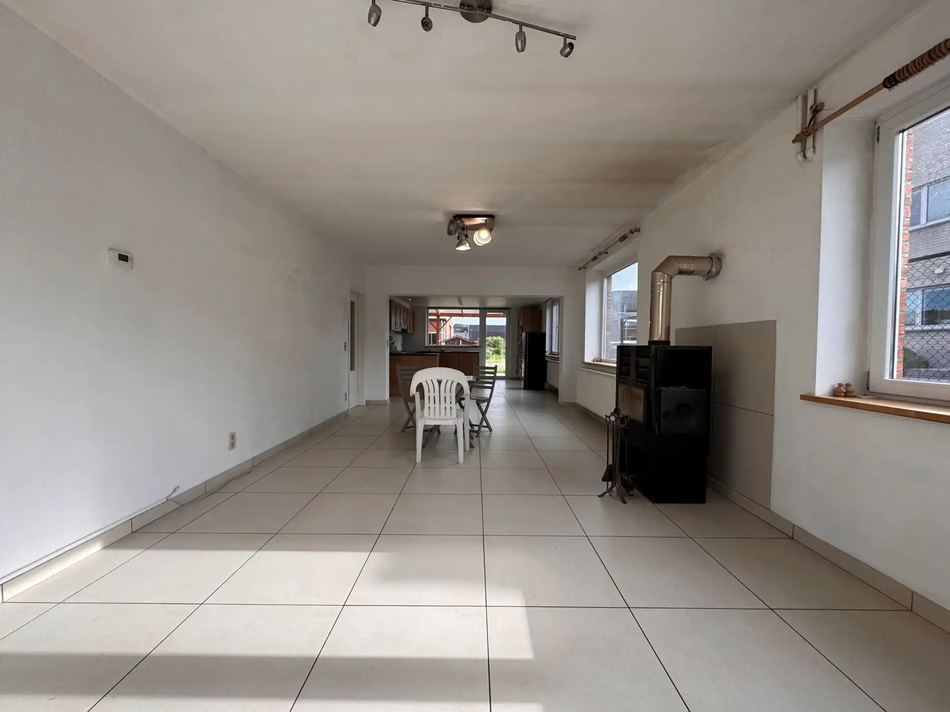 Woning met drie slaapkamers en tuin foto 3