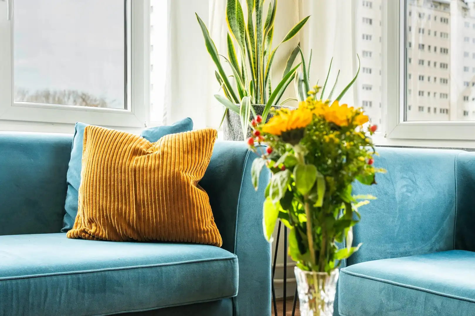 Goed gelegen appartement met 2 slaapkamers foto 3