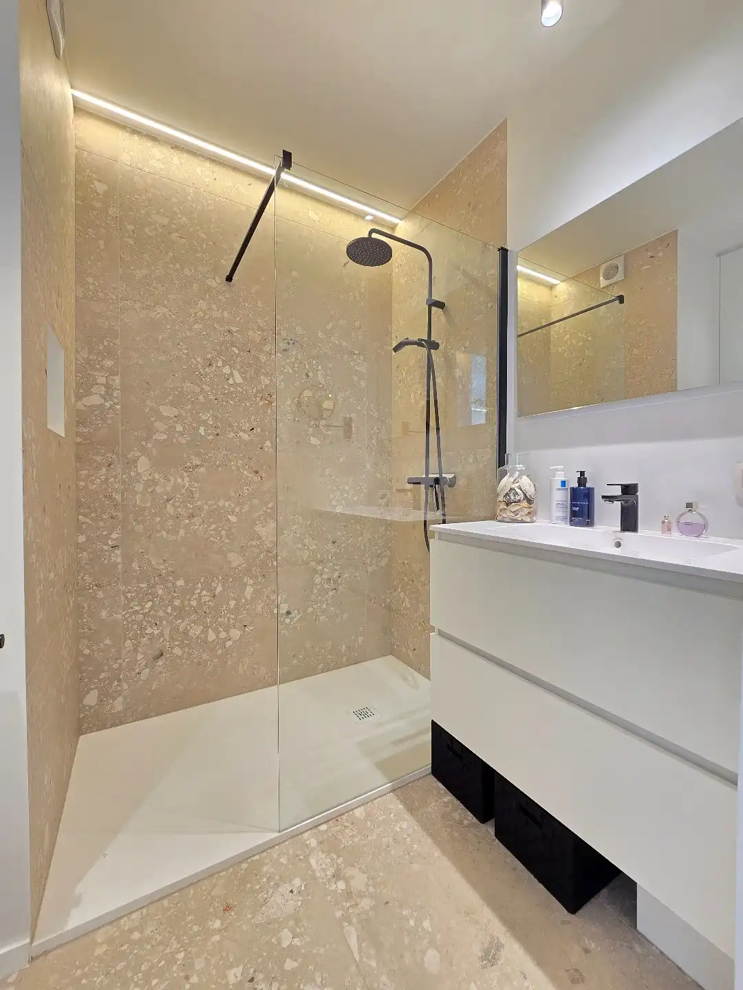 Gerenoveerde studio vlakbij zee en Esplanade foto 9