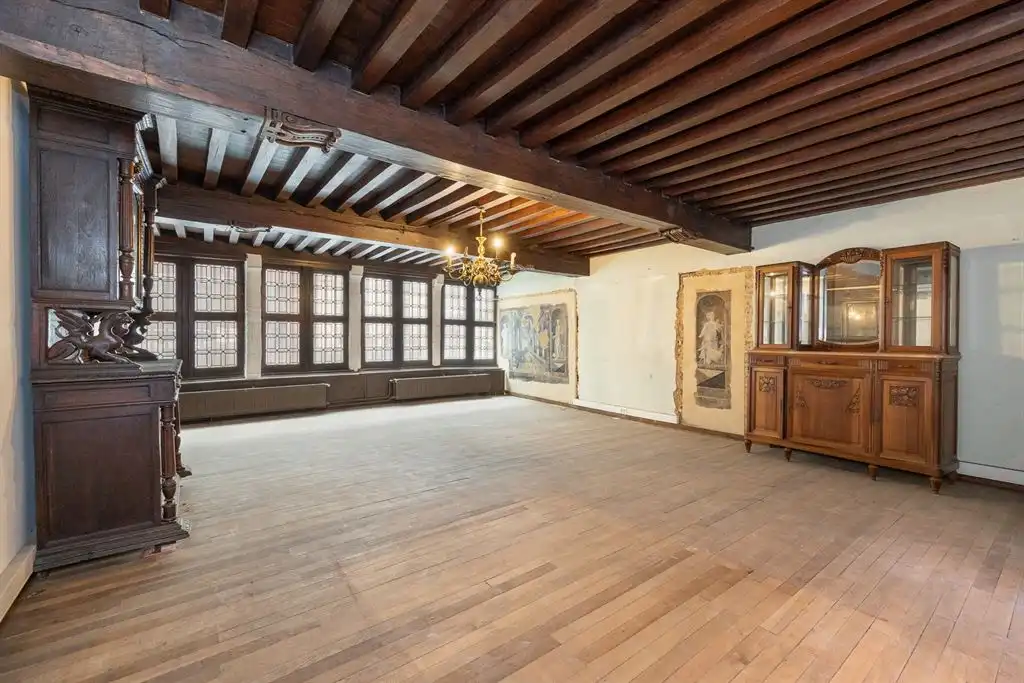  Uniek, karaktervol 16e eeuws gebouw in hartje centrum foto 14