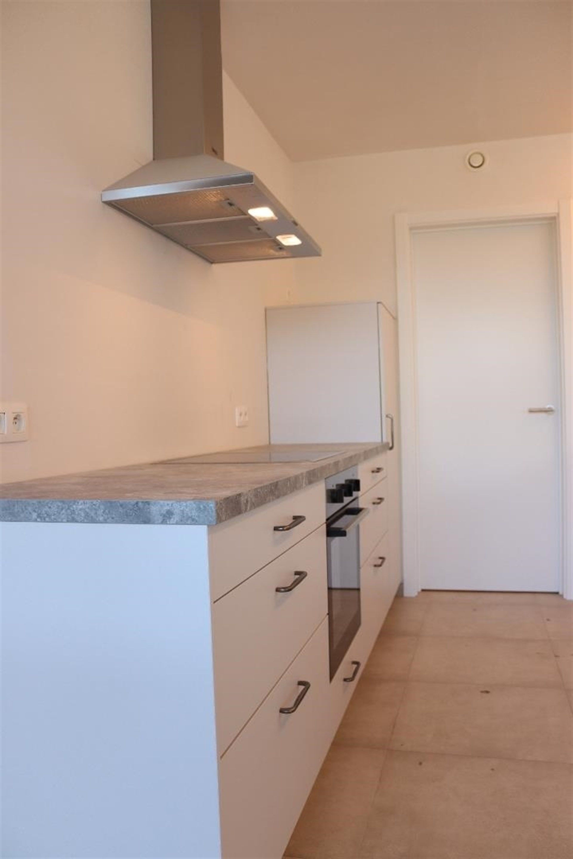 Ruime energiezuinige nieuwbouw woning op gunstige ligging. foto 9