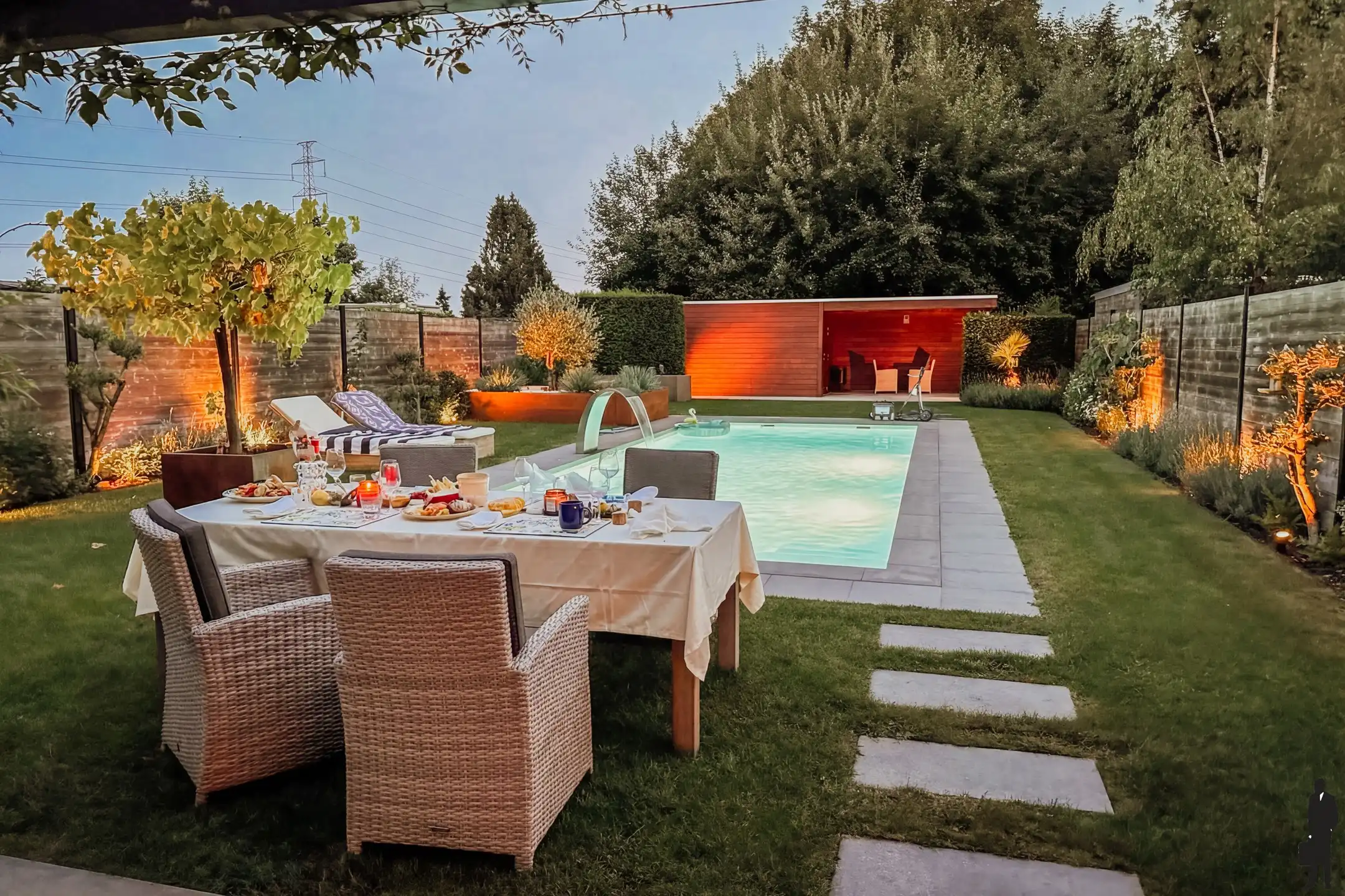 Luxueuze halfopen woning met verwarmd zwembad foto 15