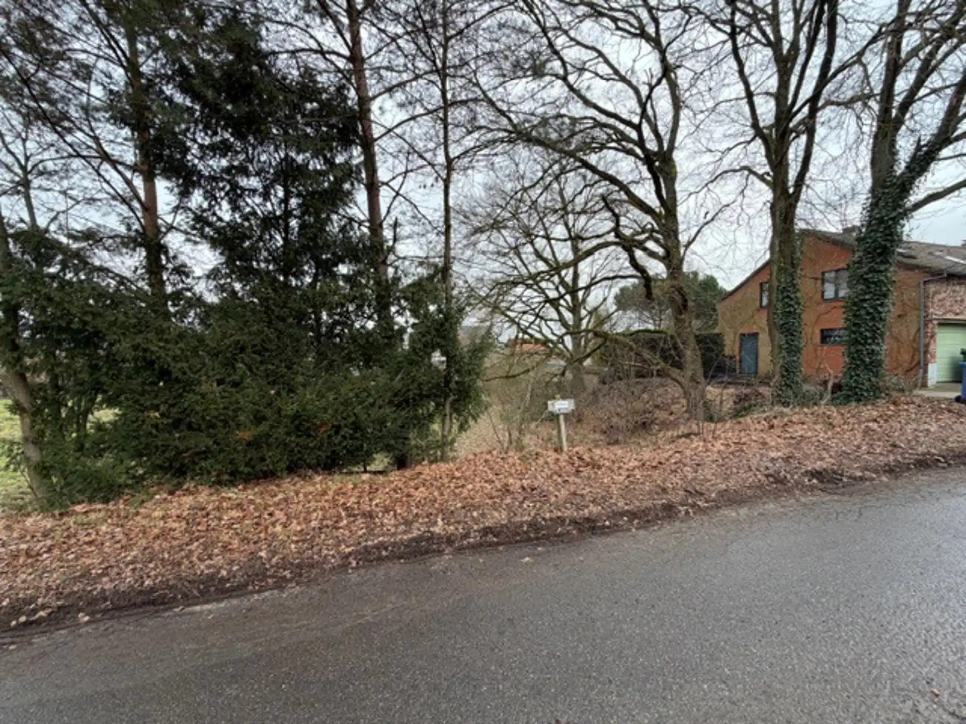 Bouwgrond voor open bebouwing in een doodlopende straat foto 5