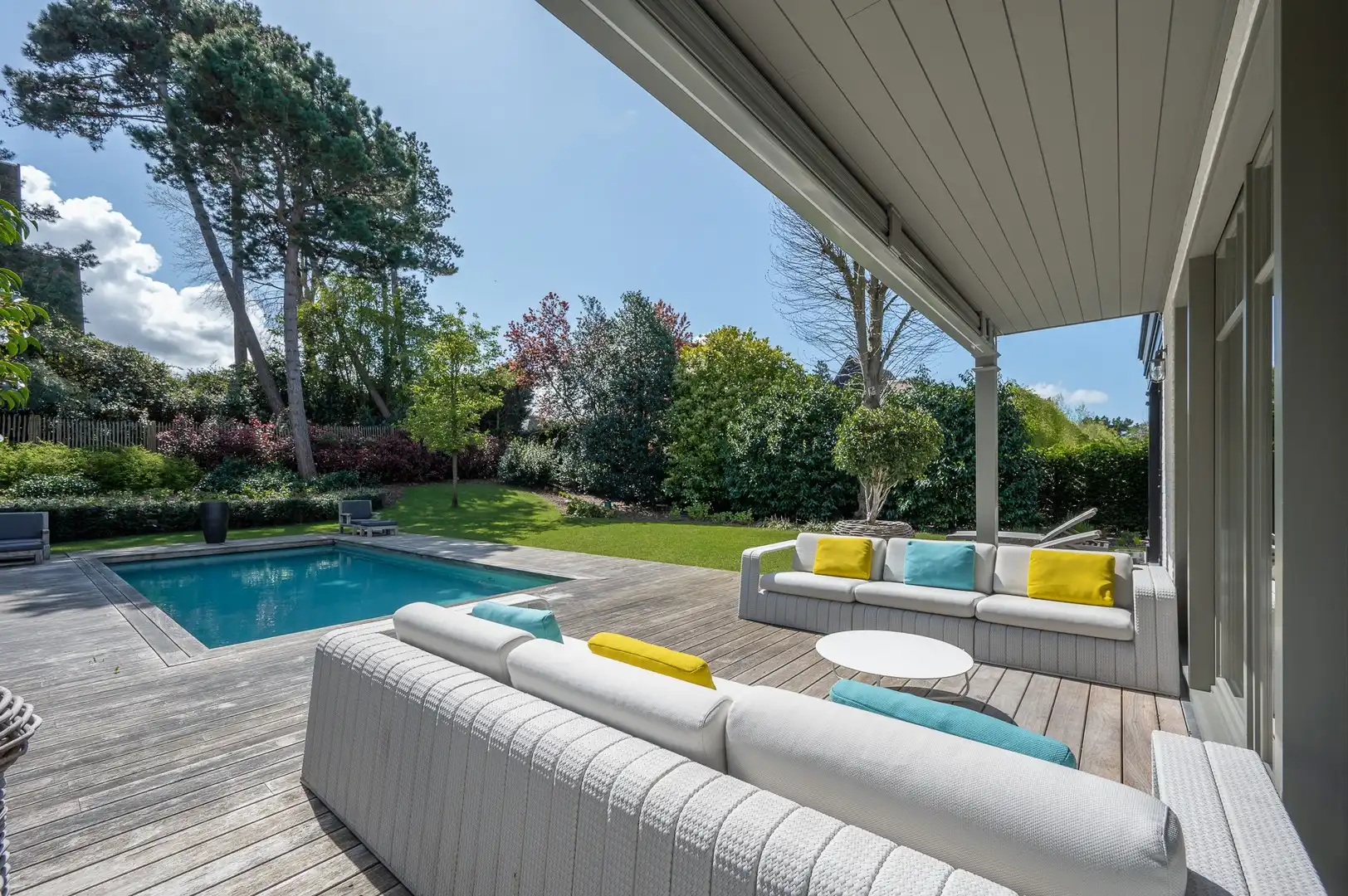 Prachtige villa met zwembad rustig gelegen in een paadje in hartje Zoute. foto 17