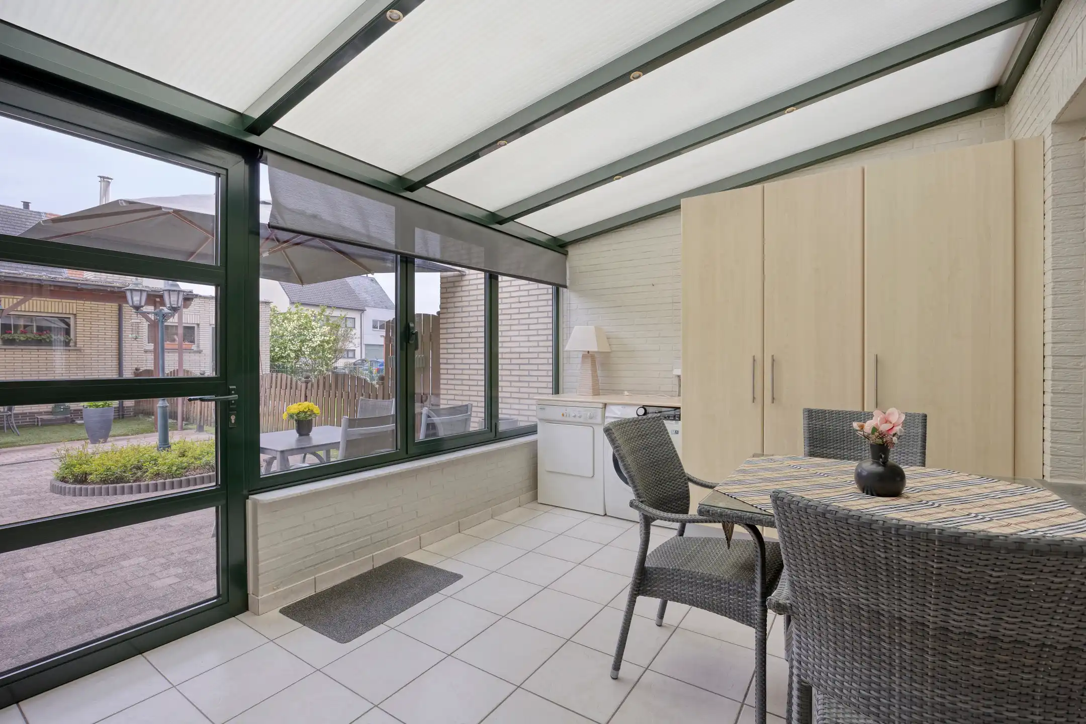 Ideale gezinswoning met 3 slaapkamers en dubbele garage foto 16