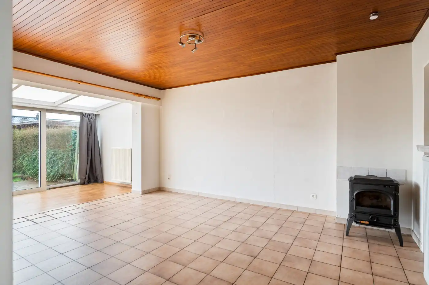 Gezellige laagbouwwoning met 2 slpk. en tuin foto 4