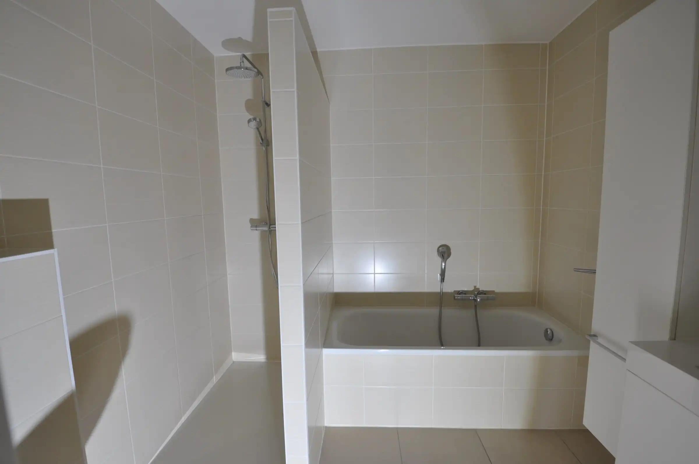 Instapklaar recent appartement met terras op een  centrale ligging foto 13