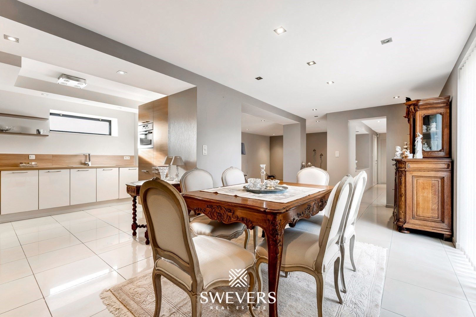 Instapklare woning met handelszaak en appartement in Geetbets foto 15
