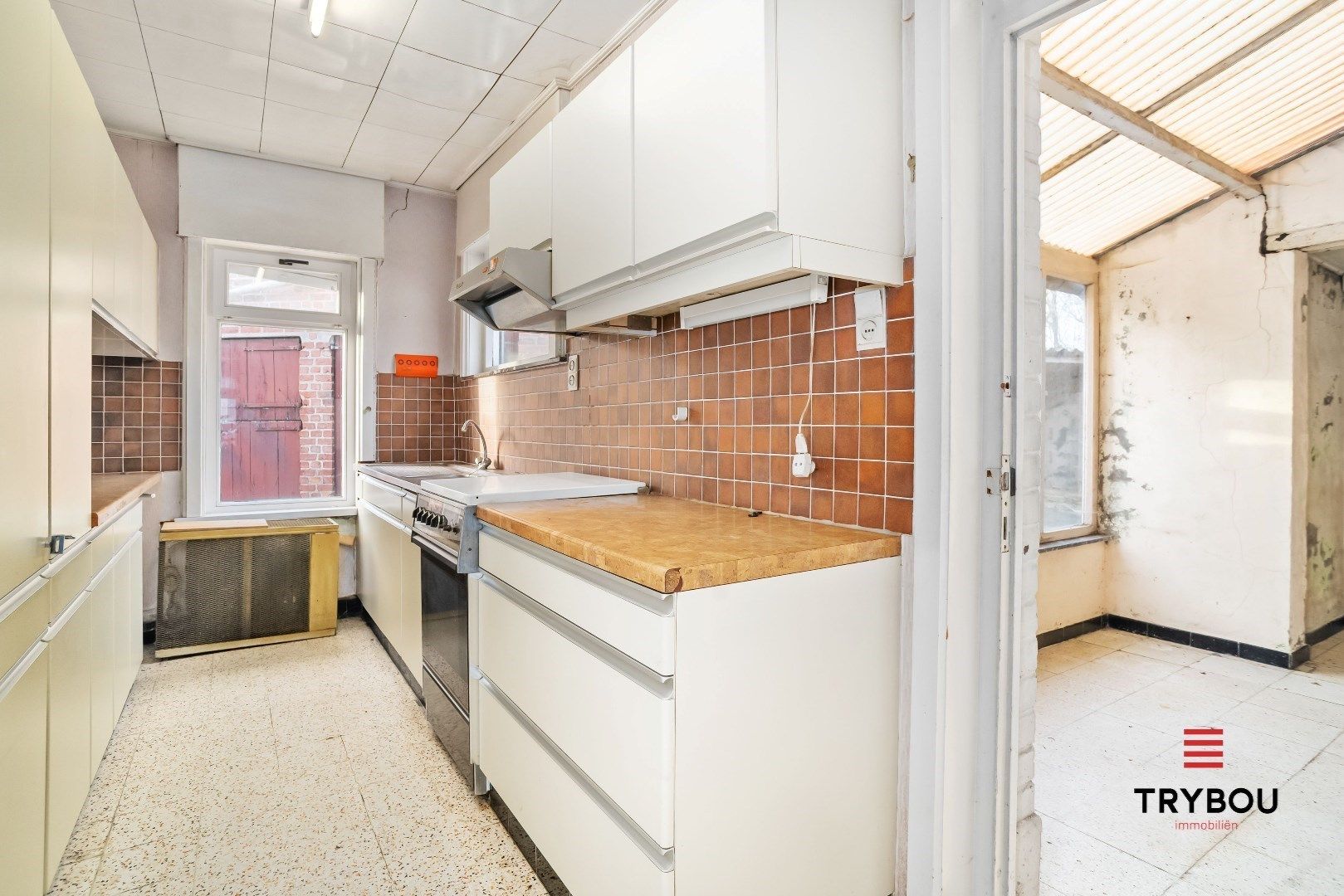 Zongerichte, te renoveren woning op ruim perceel van 618m² foto 11