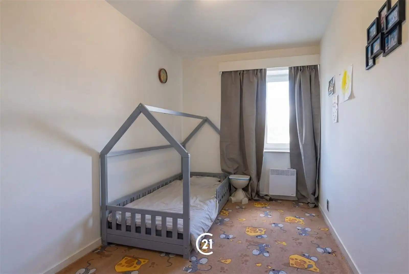 2 slaapkamer appartement met staanplaats en kelder foto 11