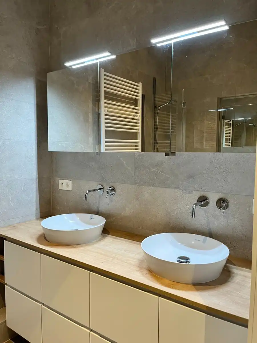 Gerenoveerd duplex appartement met tuin in centrum Leuven te huur foto 23