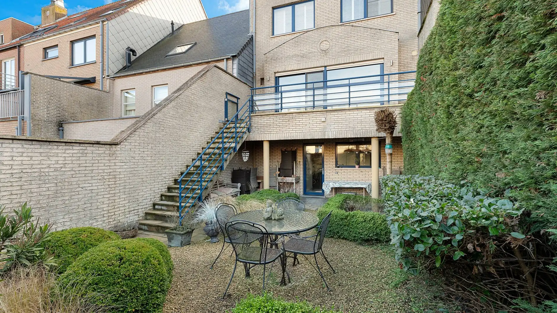 Groot huis met inpandige garage te Heist-aan-Zee foto 2